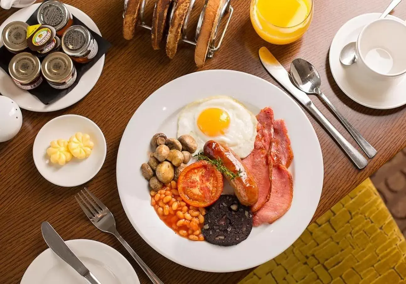 English/Irish breakfast in The Oxfordshire Golf & Spa Hotel