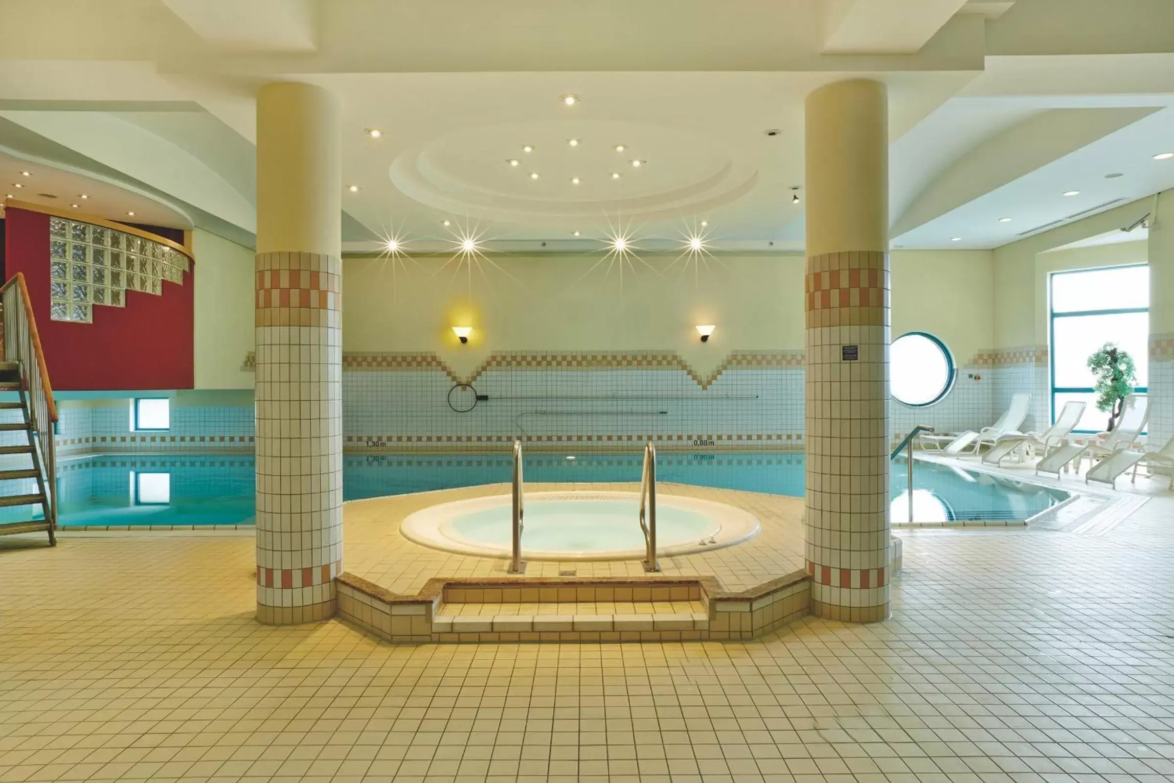 Spa and wellness centre/facilities, Swimming Pool in H4 Hotel Hannover Messe
