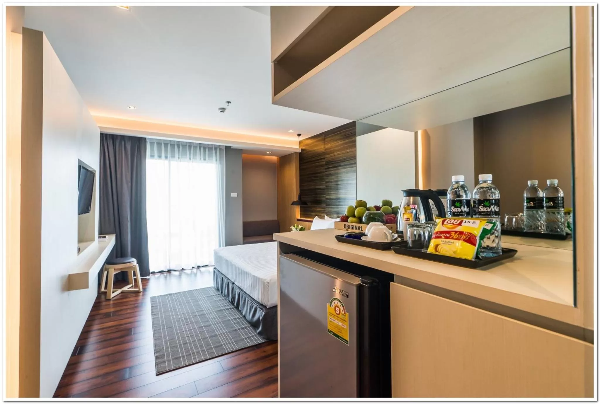 Bedroom, Coffee/Tea Facilities in Sea Me Spring Tree Hotel