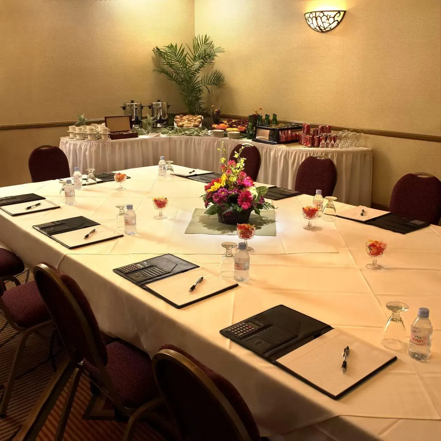 Meeting/conference room, Restaurant/Places to Eat in DoubleTree by Hilton Claremont