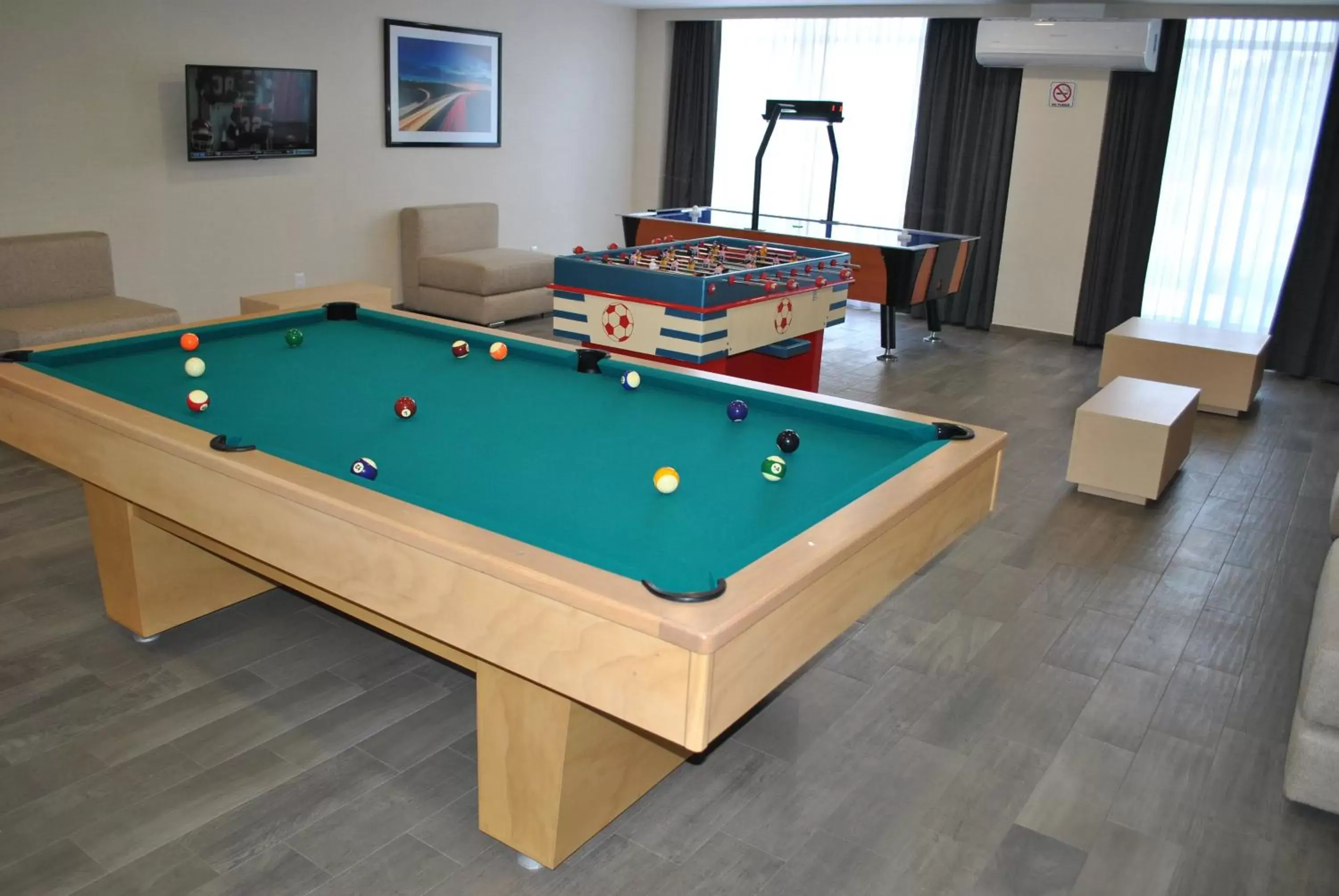 Game Room, Billiards in Holiday Inn Express Toluca, an IHG Hotel