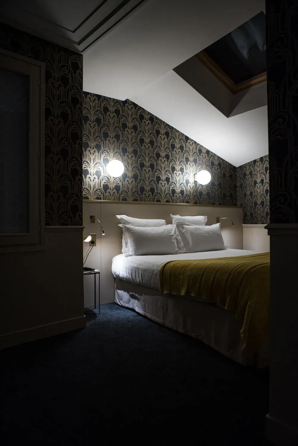 Bedroom, Bed in Hôtel Léna