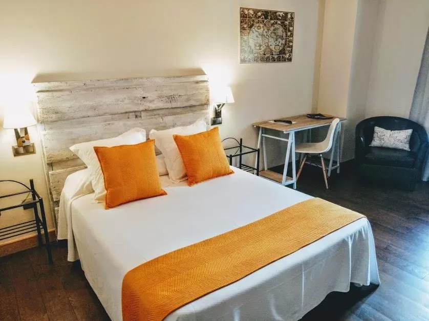 Bedroom, Bed in Palacio de Arce