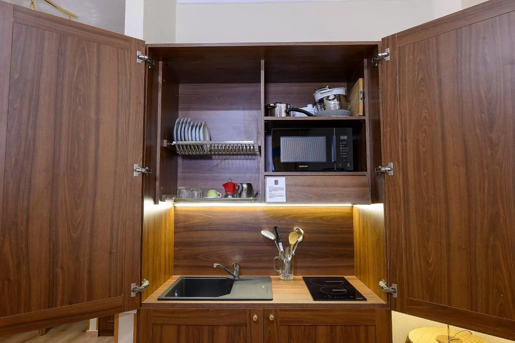 Kitchen/Kitchenette in Albergo Reggio