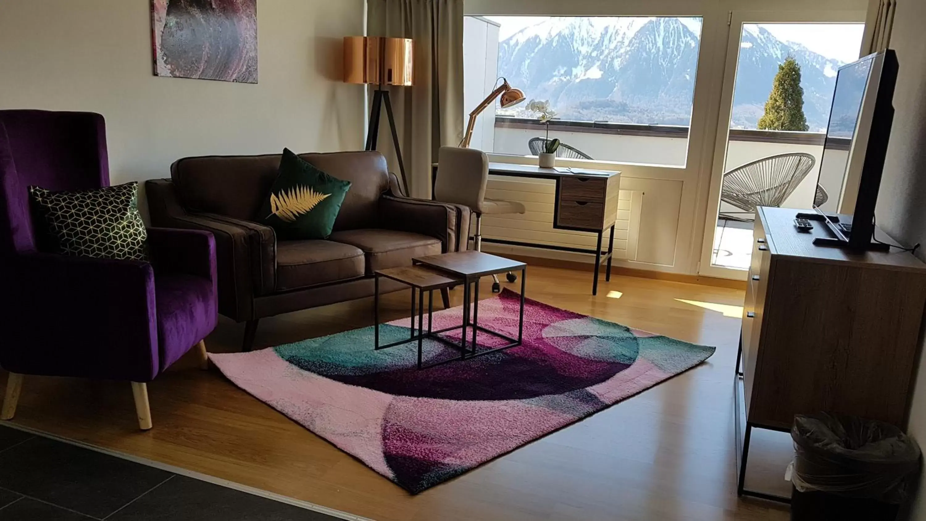 Living room, Seating Area in Hotel Bären Sigriswil