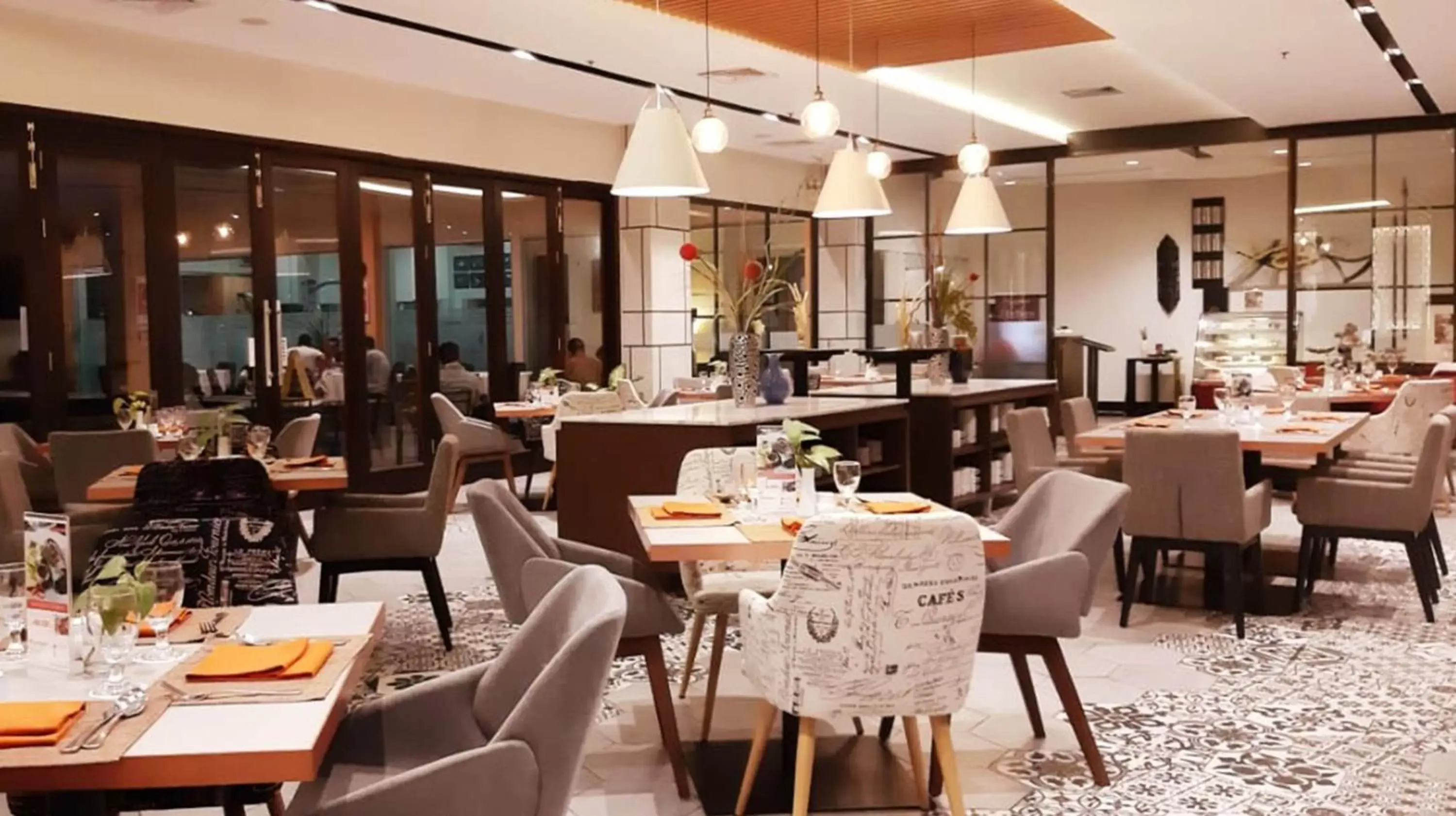 Restaurant/places to eat in Swiss-Belhotel Borneo Samarinda Restaurant/places to eat in Swiss-Belhotel Borneo Samarinda