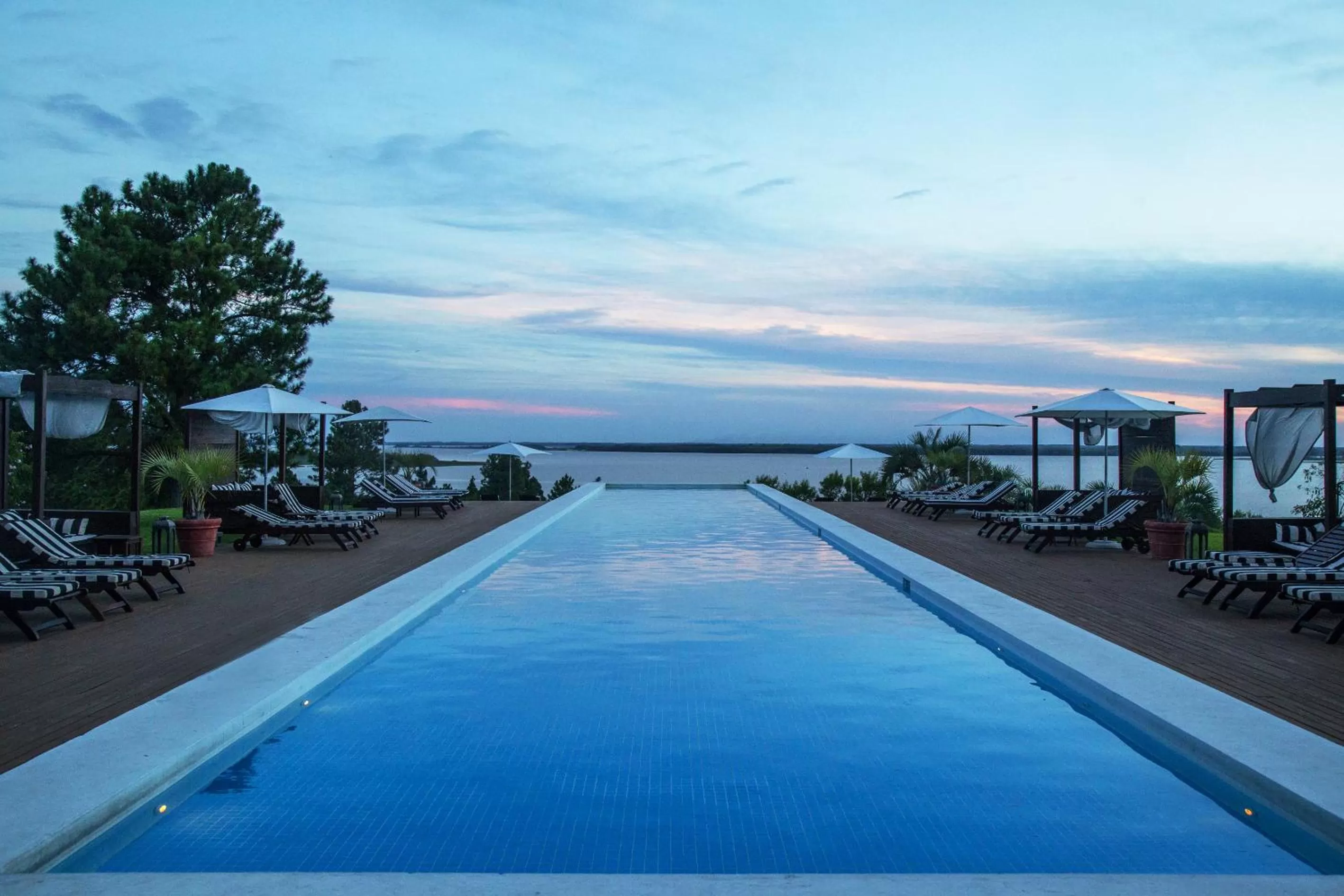 Swimming pool in Casa Chic Carmelo