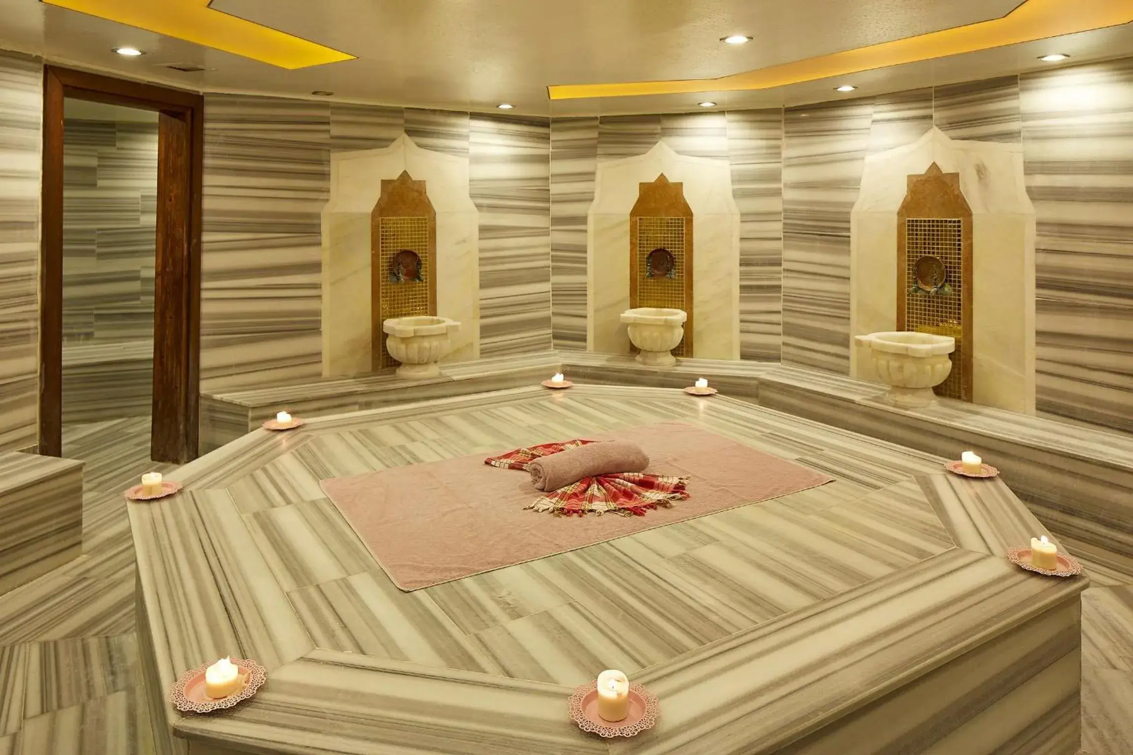 Spa and wellness centre/facilities in DoubleTree By Hilton Hotel Izmir - Alsancak