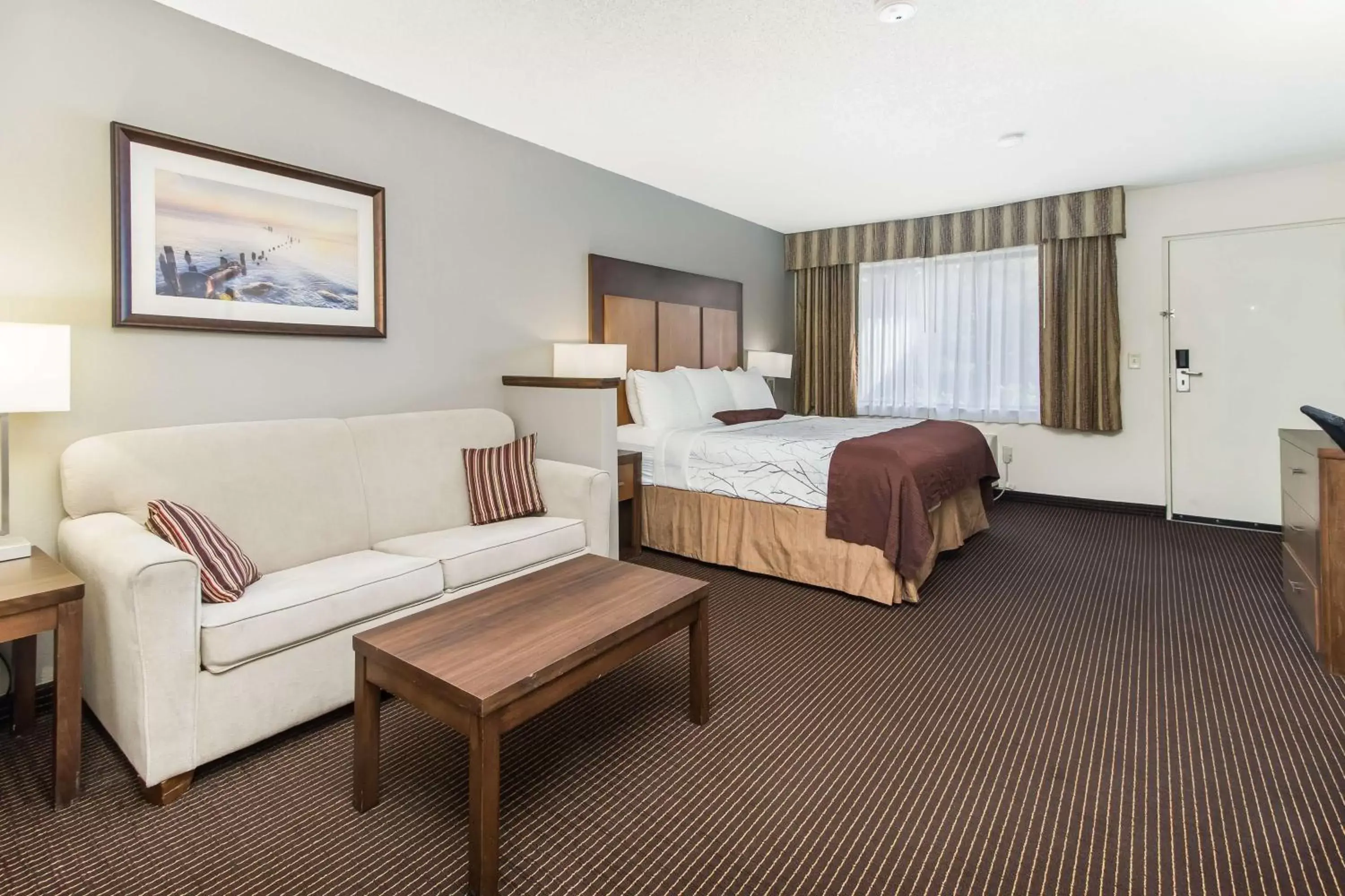 Photo of the whole room in Best Western Plus Holland Inn & Suites