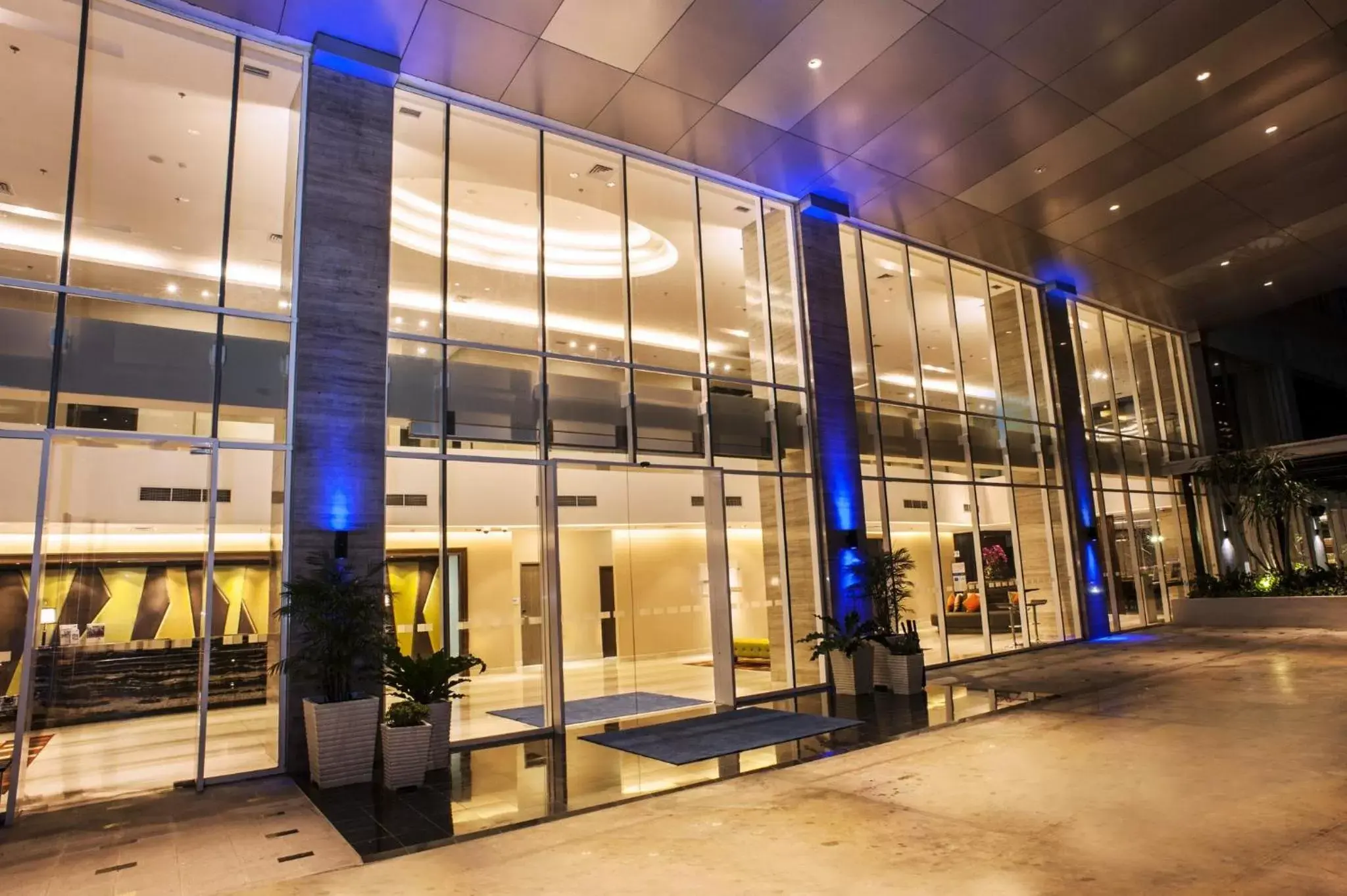 Property building in Holiday Inn Express Surabaya CenterPoint by IHG Property building in Holiday Inn Express Surabaya CenterPoint by IHG