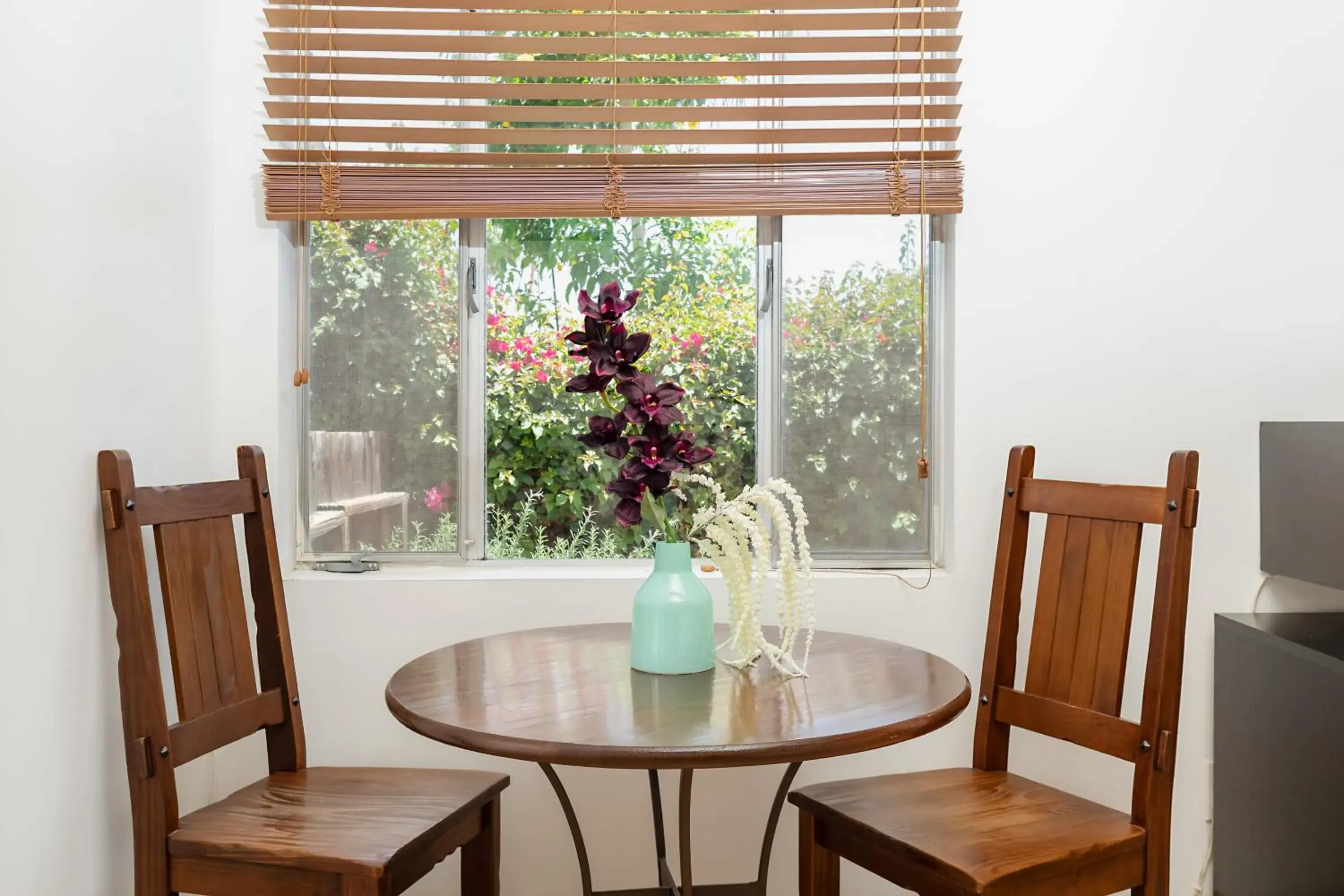 Dining Area in Float Palm Springs