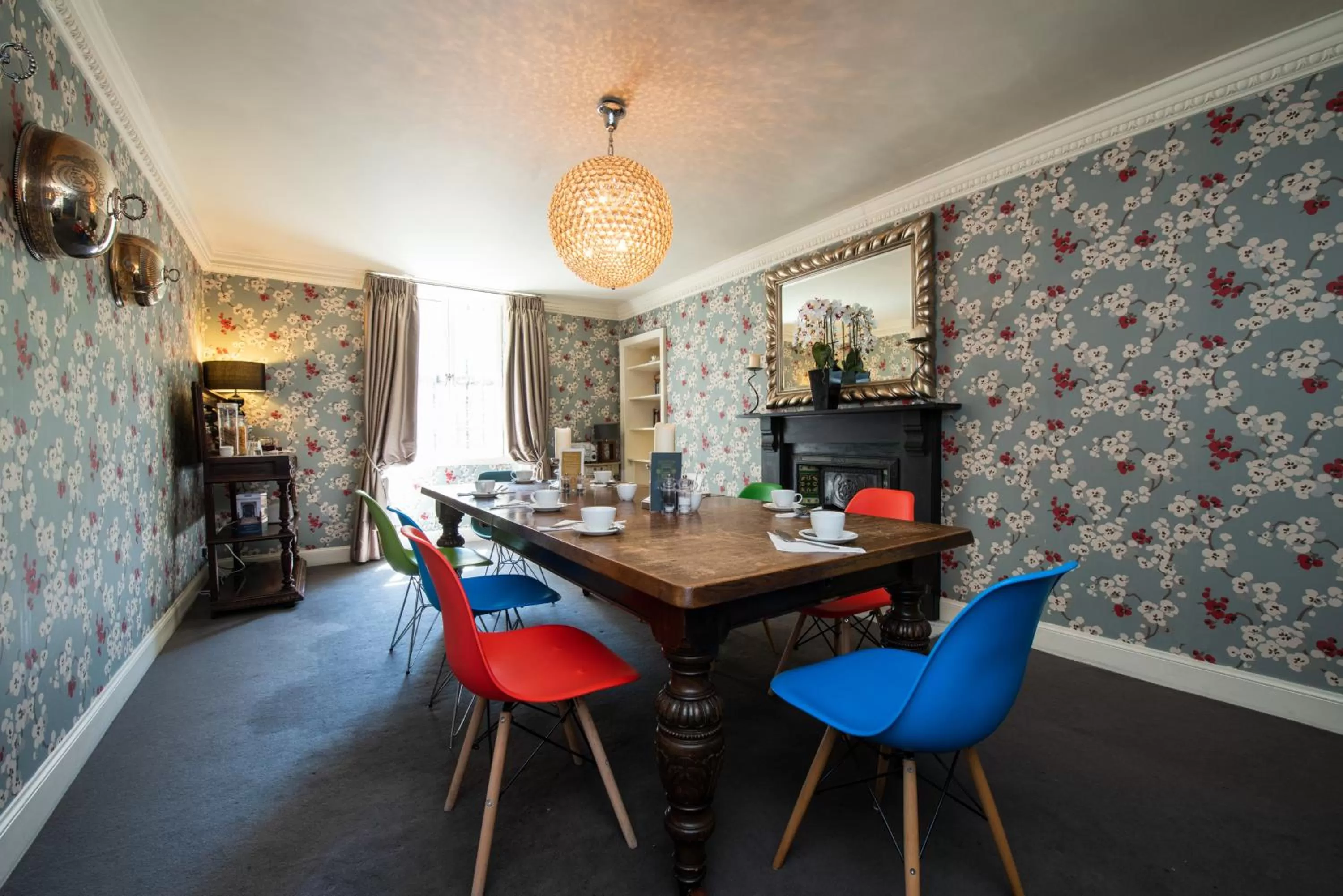 Dining area in Brooks Hotel