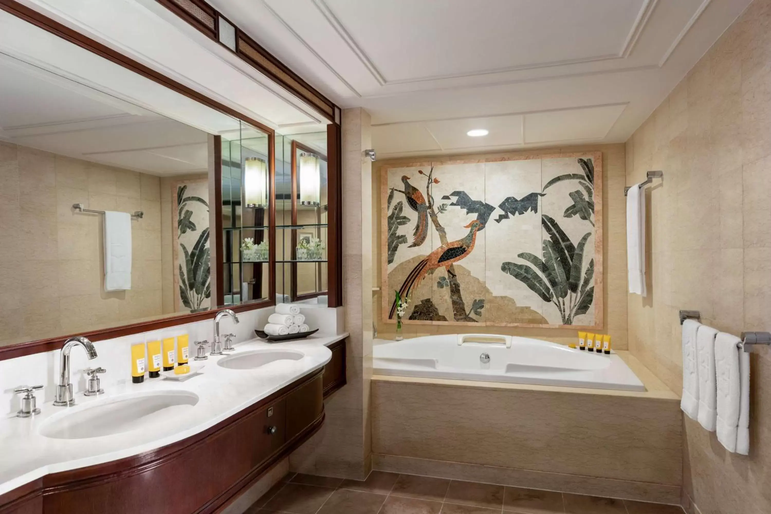 Bathroom in Shangri-La Mactan, Cebu