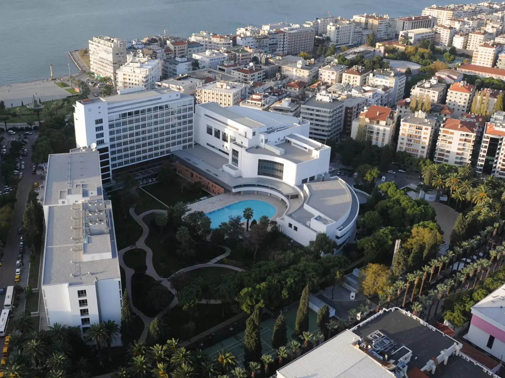 Facade/entrance, Bird's-eye View in Swissotel Buyuk Efes Izmir