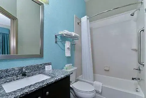 Bathroom in Suburban Studios