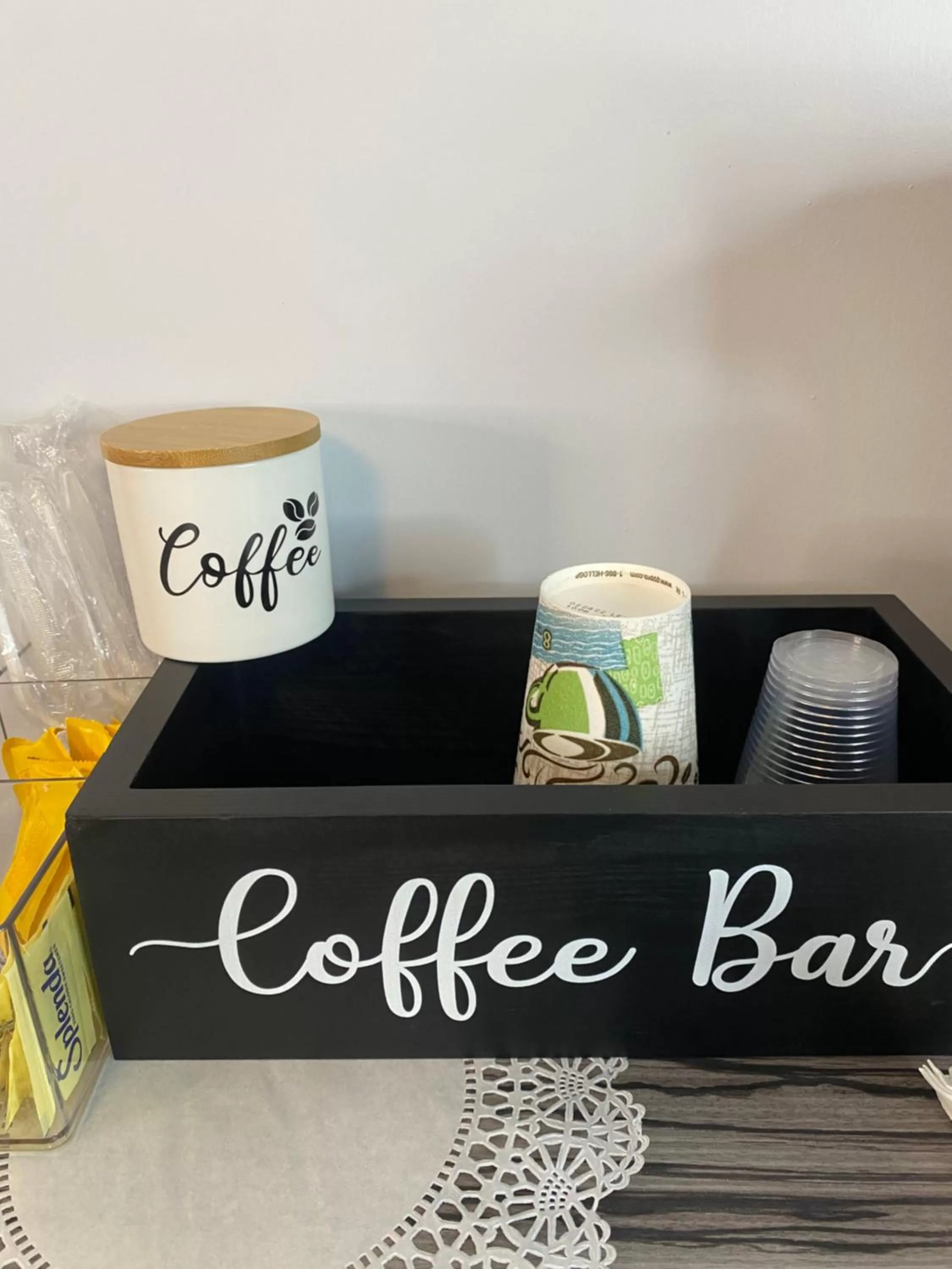 Coffee/tea facilities in Itza-Bella Suites