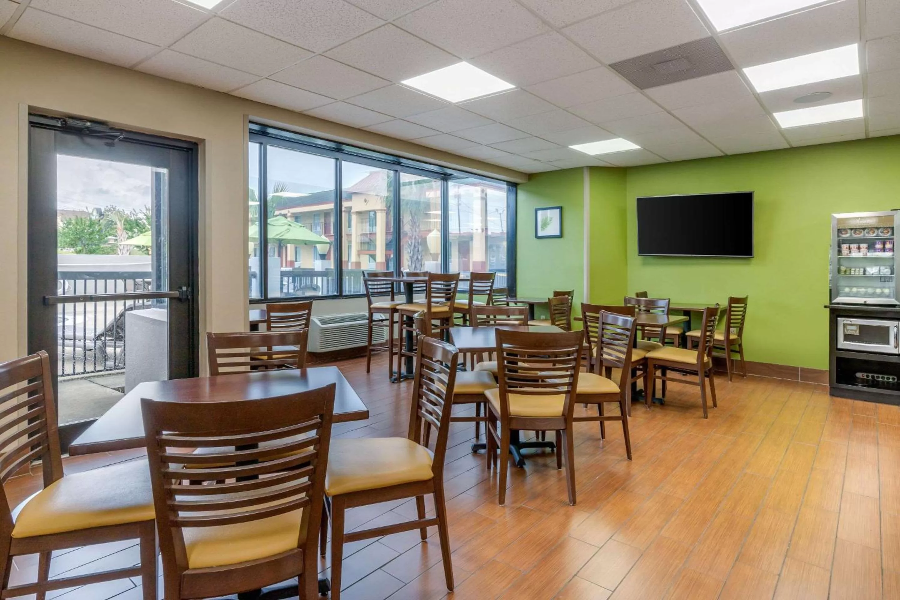 Restaurant/places to eat in Sleep Inn Orangeburg