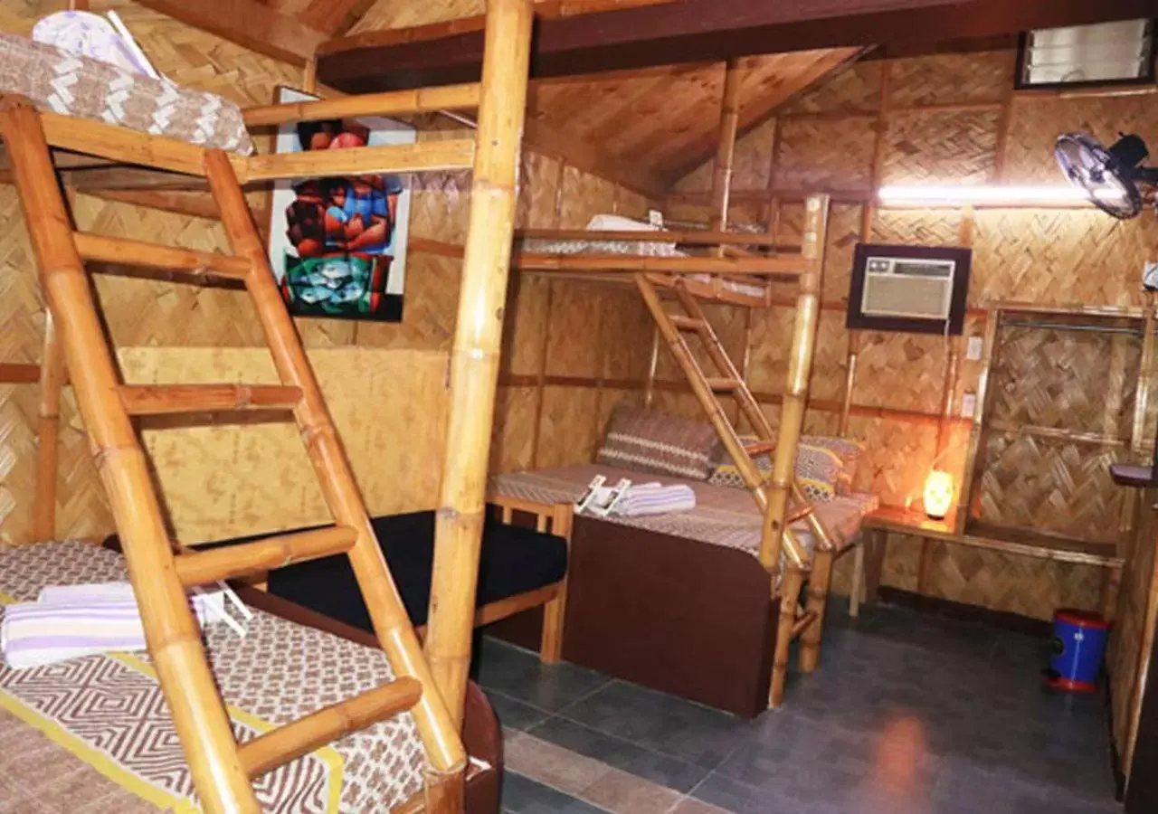 bunk bed in Cool Martin Family Hotel and Resort