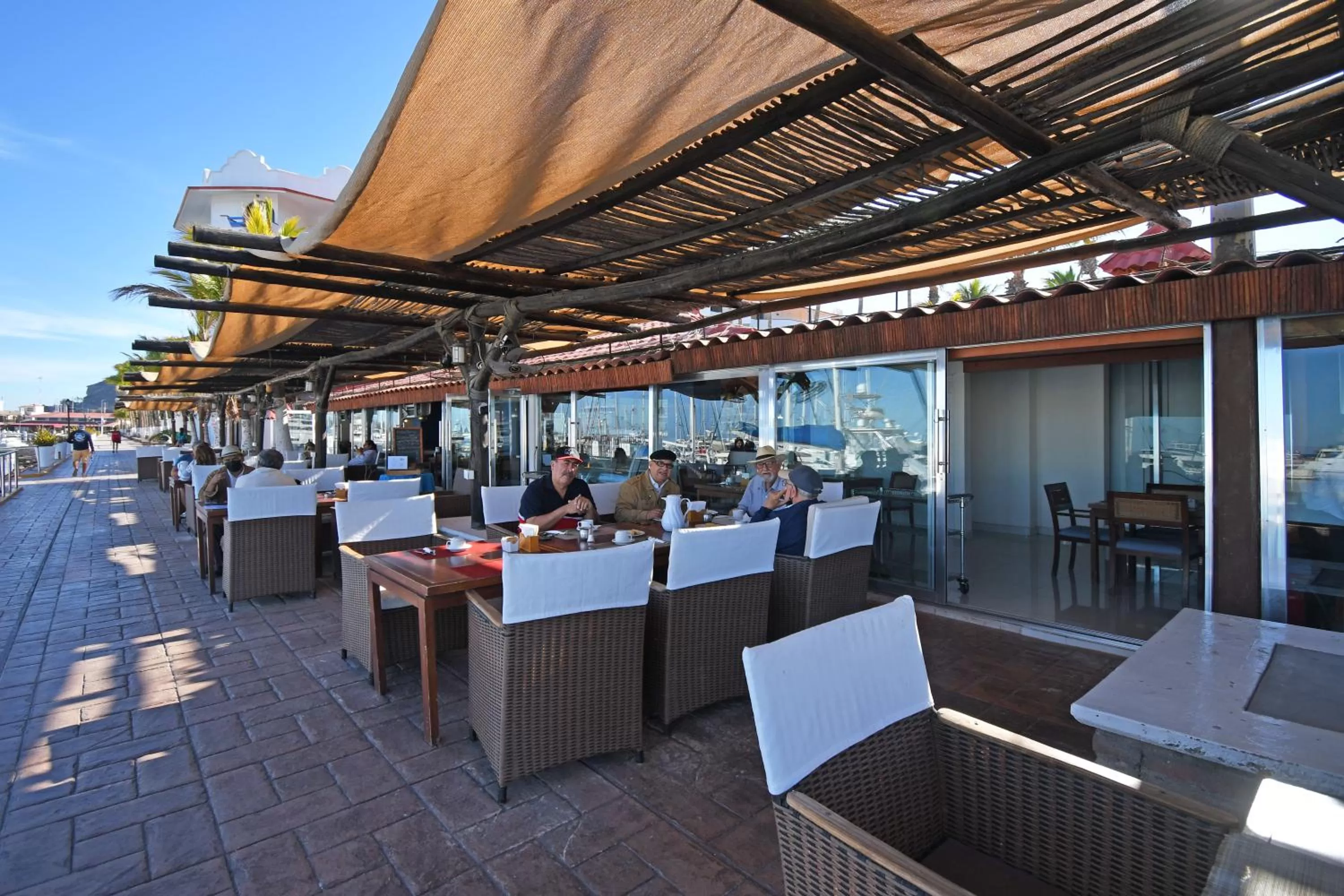 Restaurant/places to eat in The Westmarine Waterfront Hotel