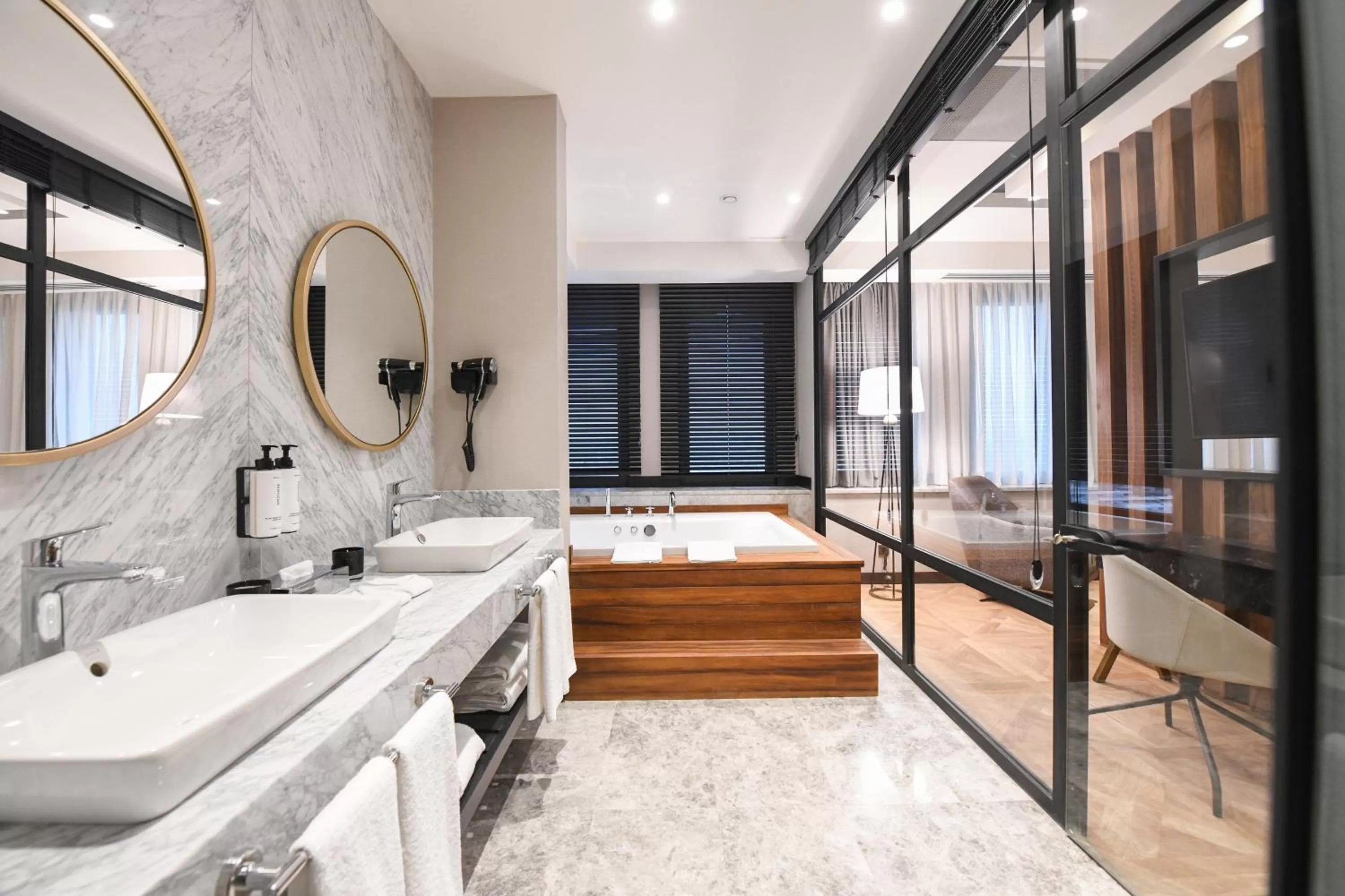 Bedroom, Bed in Crowne Plaza Ankara by IHG