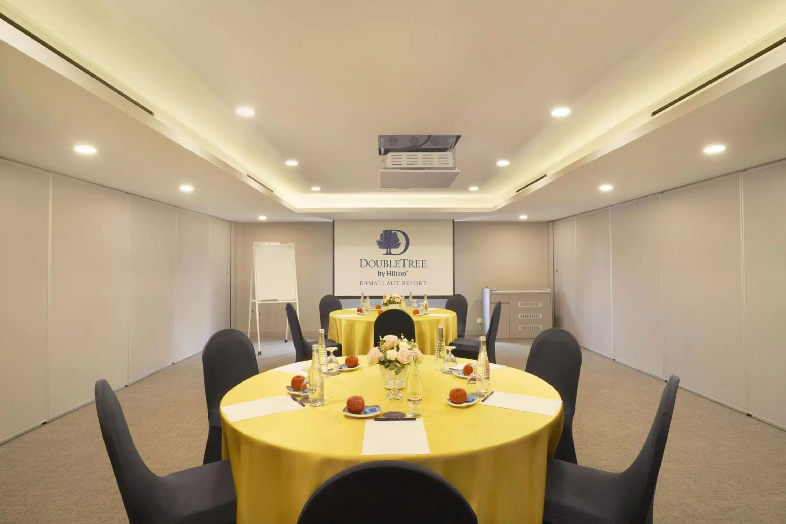 Meeting/conference room in DoubleTree by Hilton Damai Laut