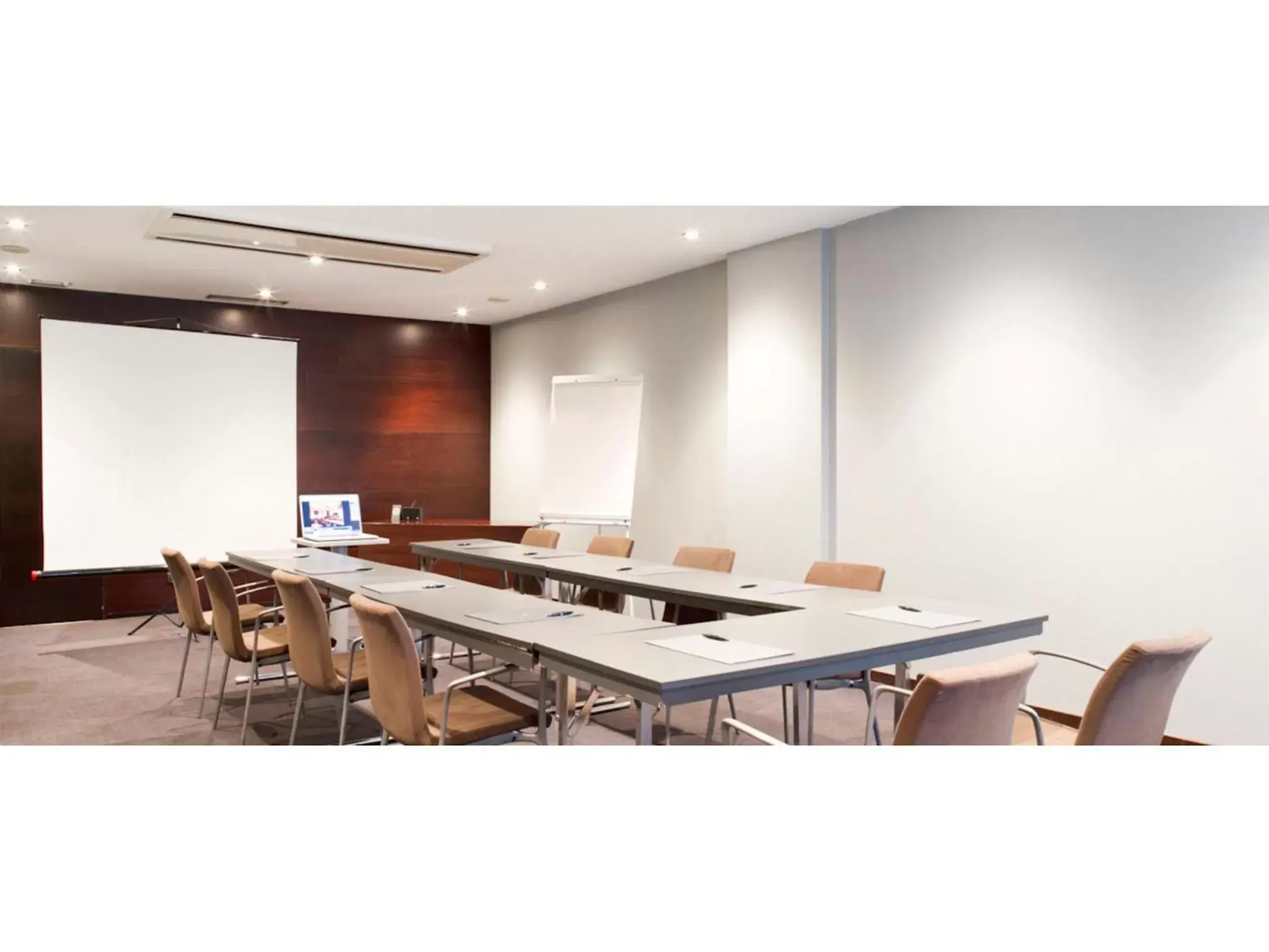 Business facilities in Hotel Ciutat Martorell