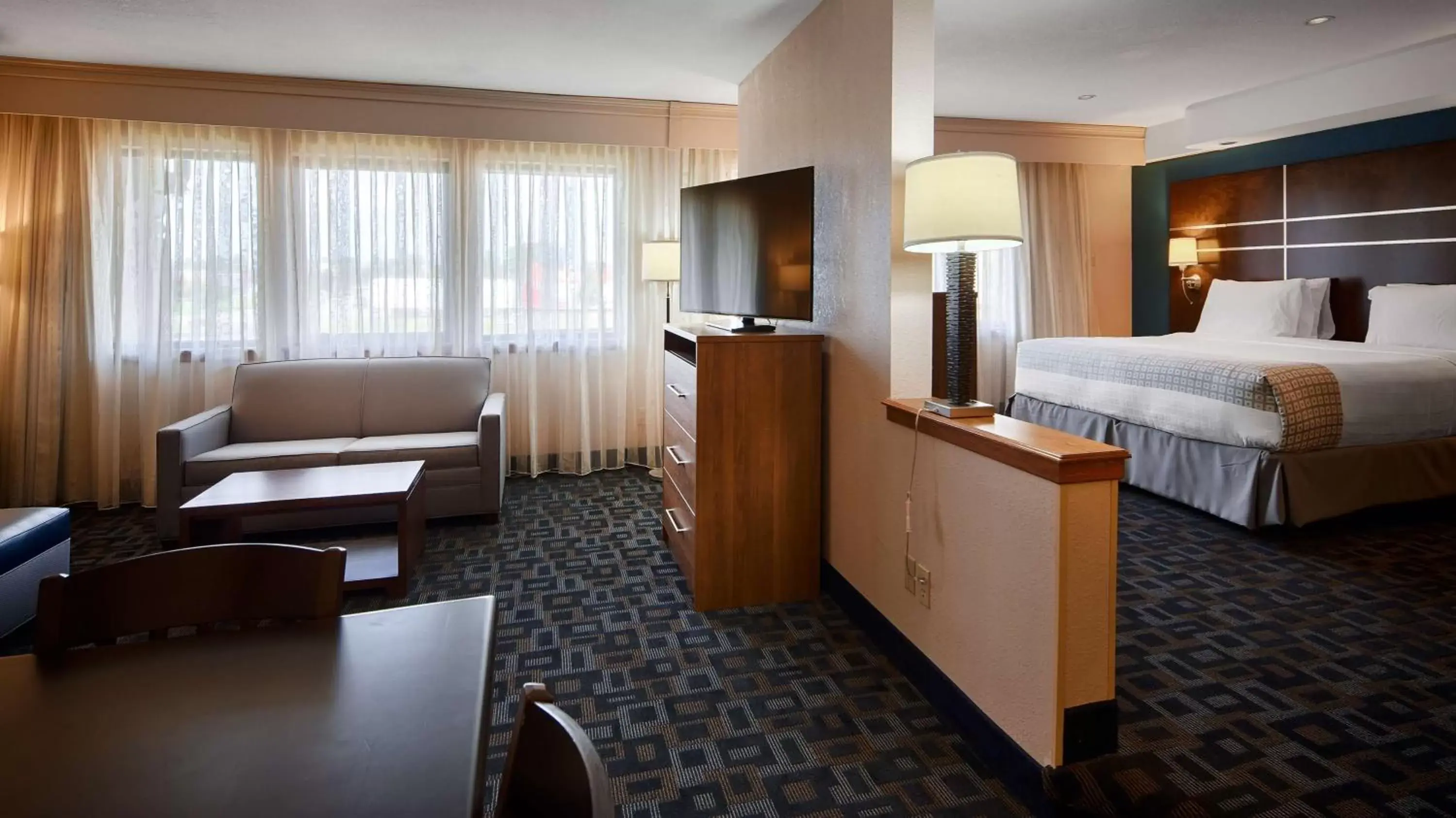 Bedroom, Bed in Best Western Benton Harbor – St. Joseph Bedroom, Bed in Best Western Benton Harbor – St. Joseph