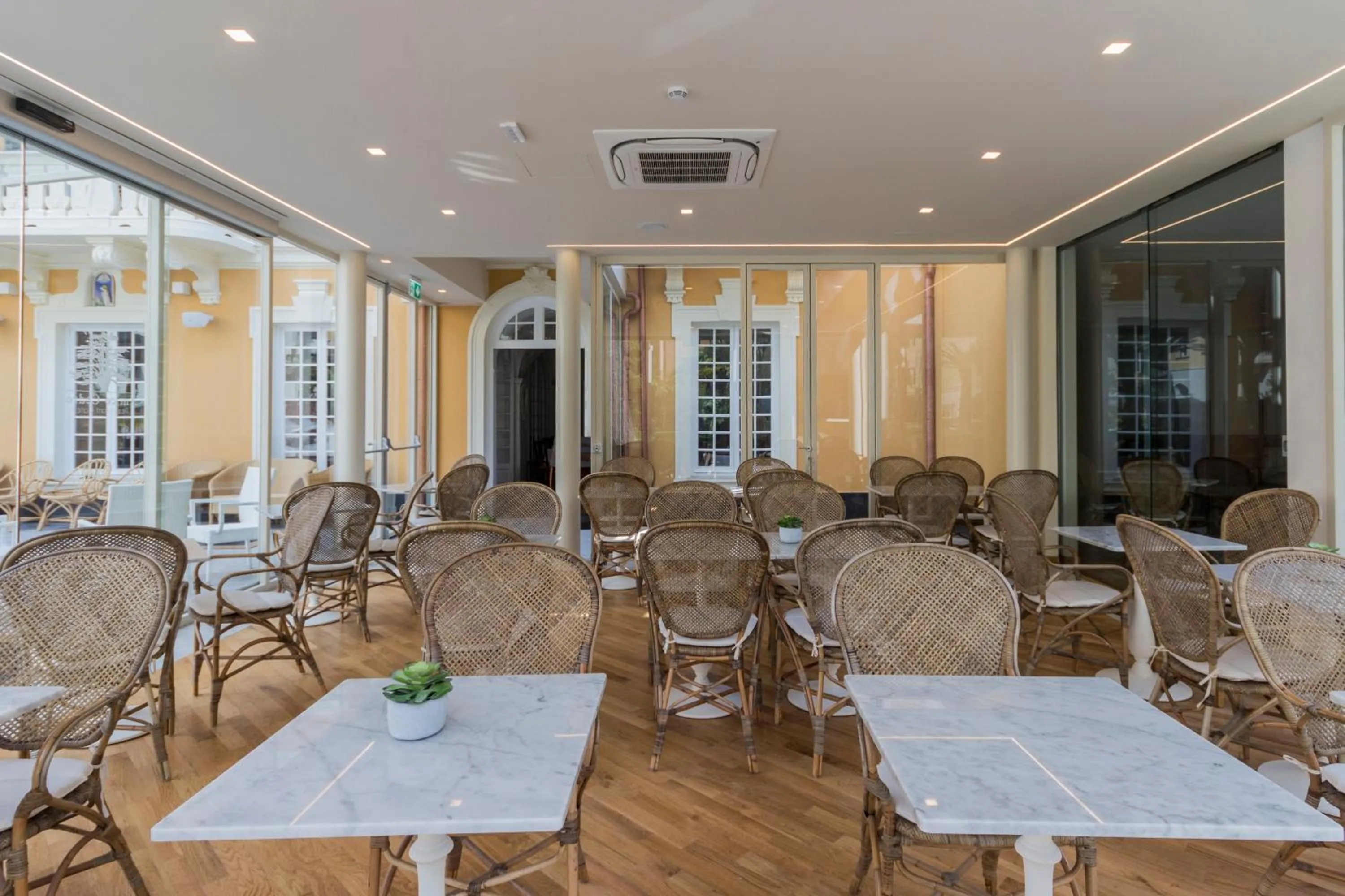 Restaurant/places to eat in Mediterraneo Emotional Hotel & Spa