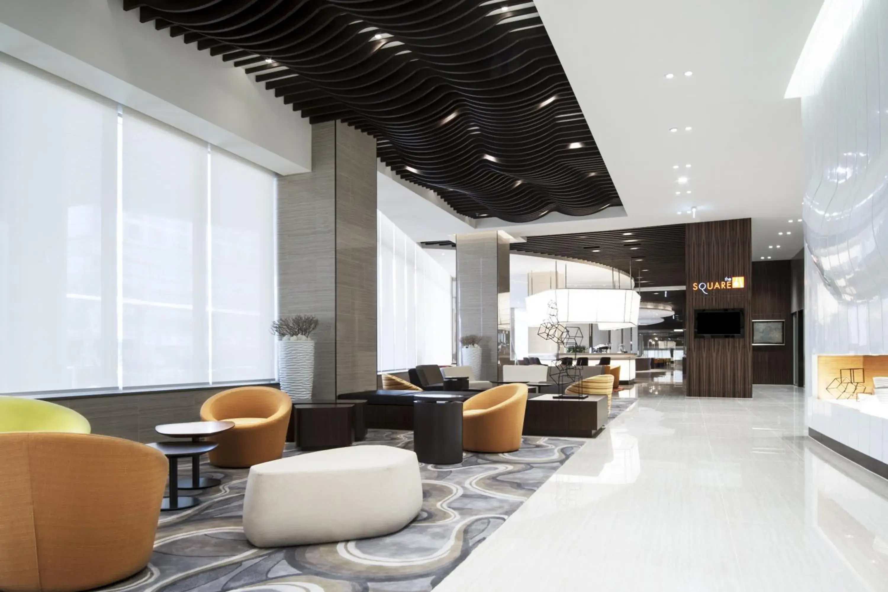 Lobby or reception in Novotel Ambassador Suwon Hotel
