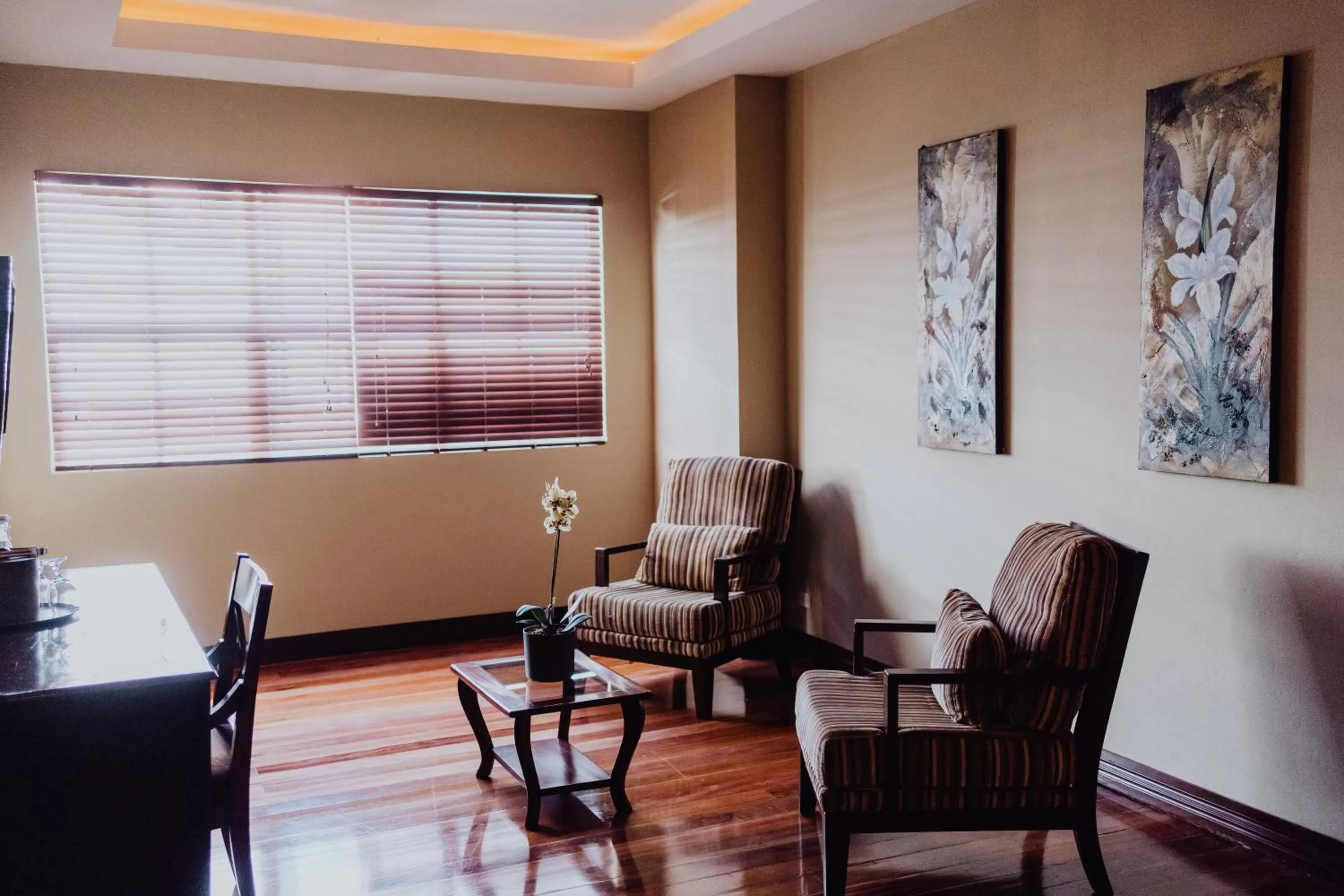 Living room in Hotel Dunn Inn