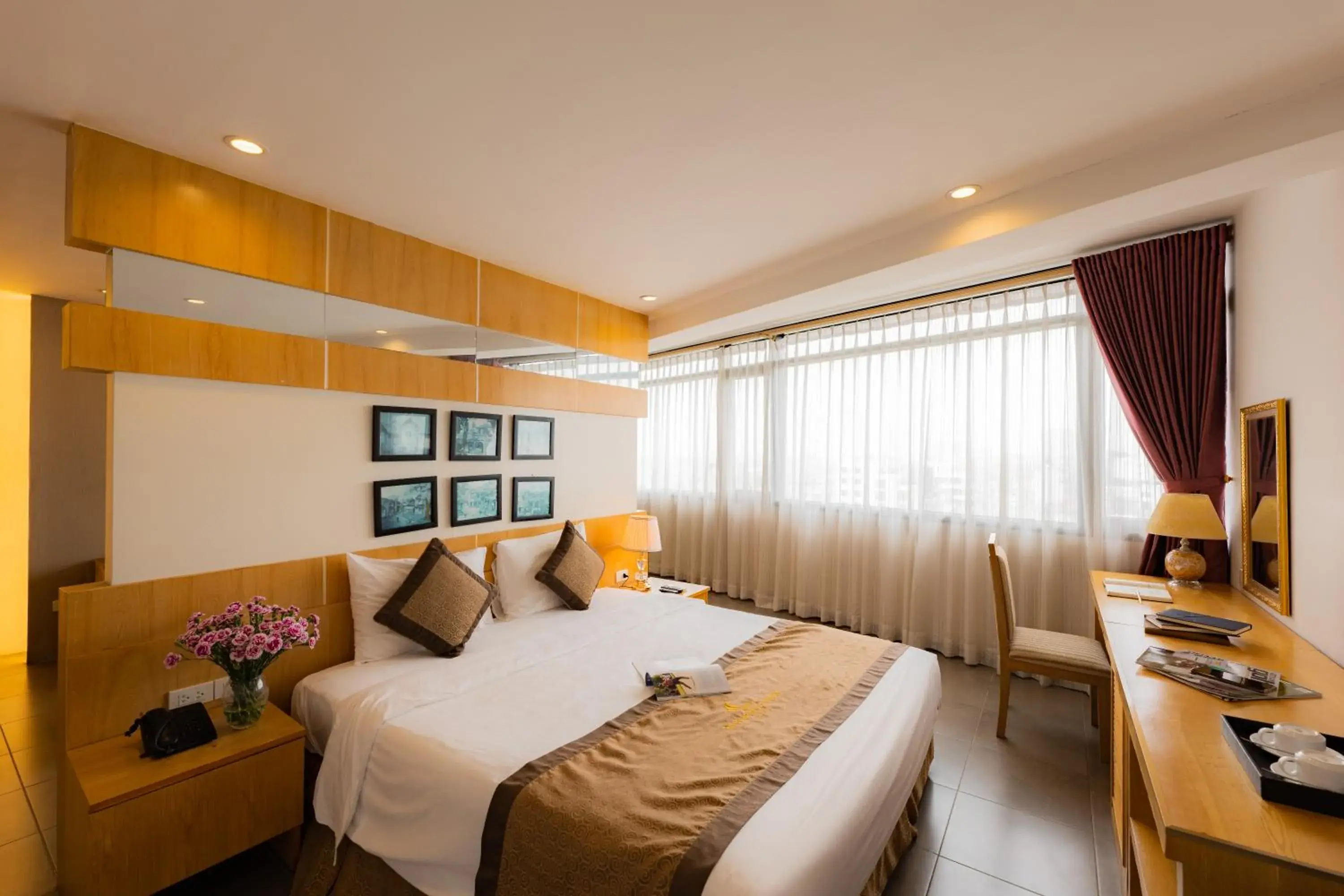 Bed in Riverside Hanoi Hotel Bed in Riverside Hanoi Hotel