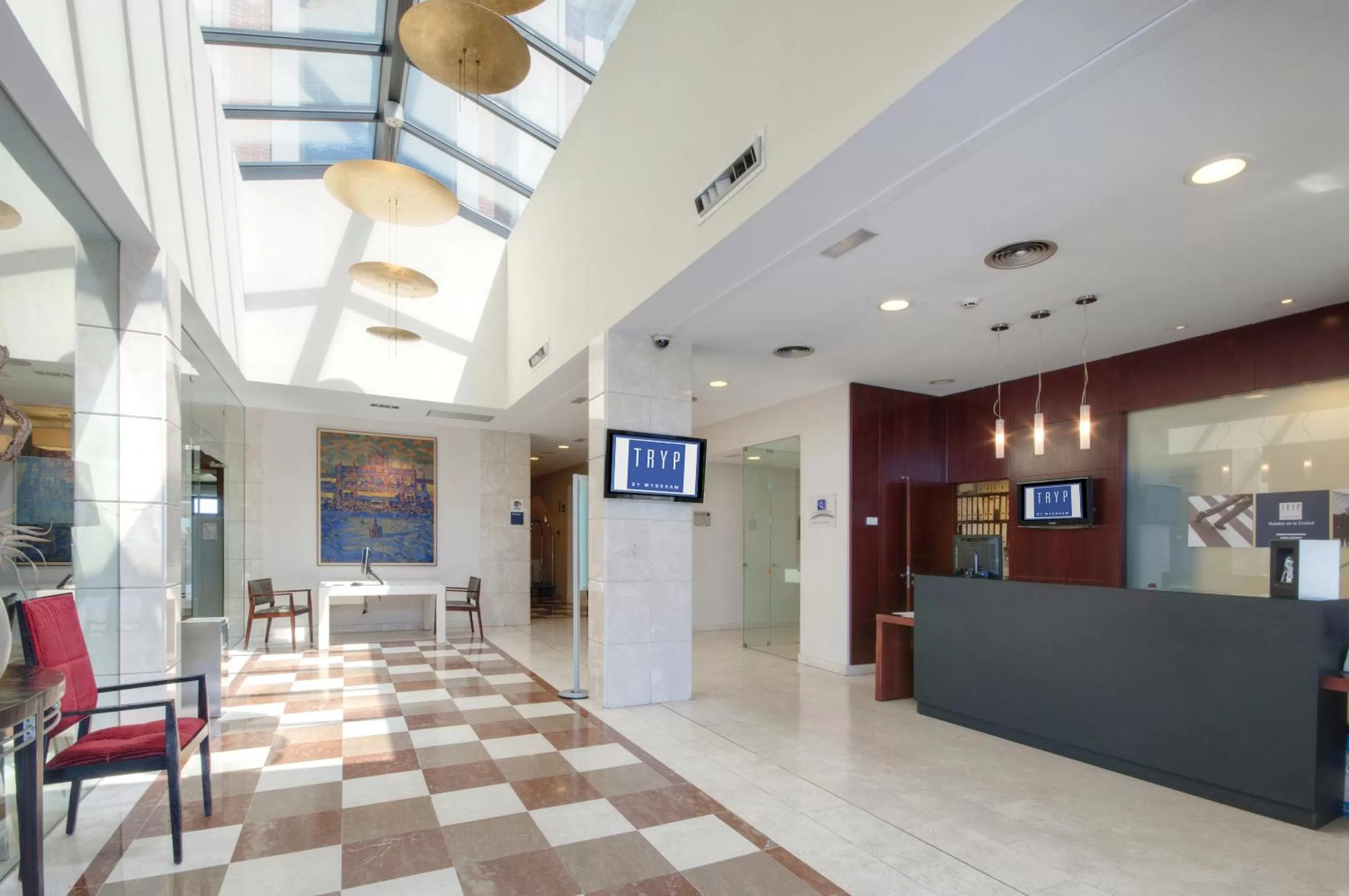 Lobby or reception in Hotel Salamanca Montalvo