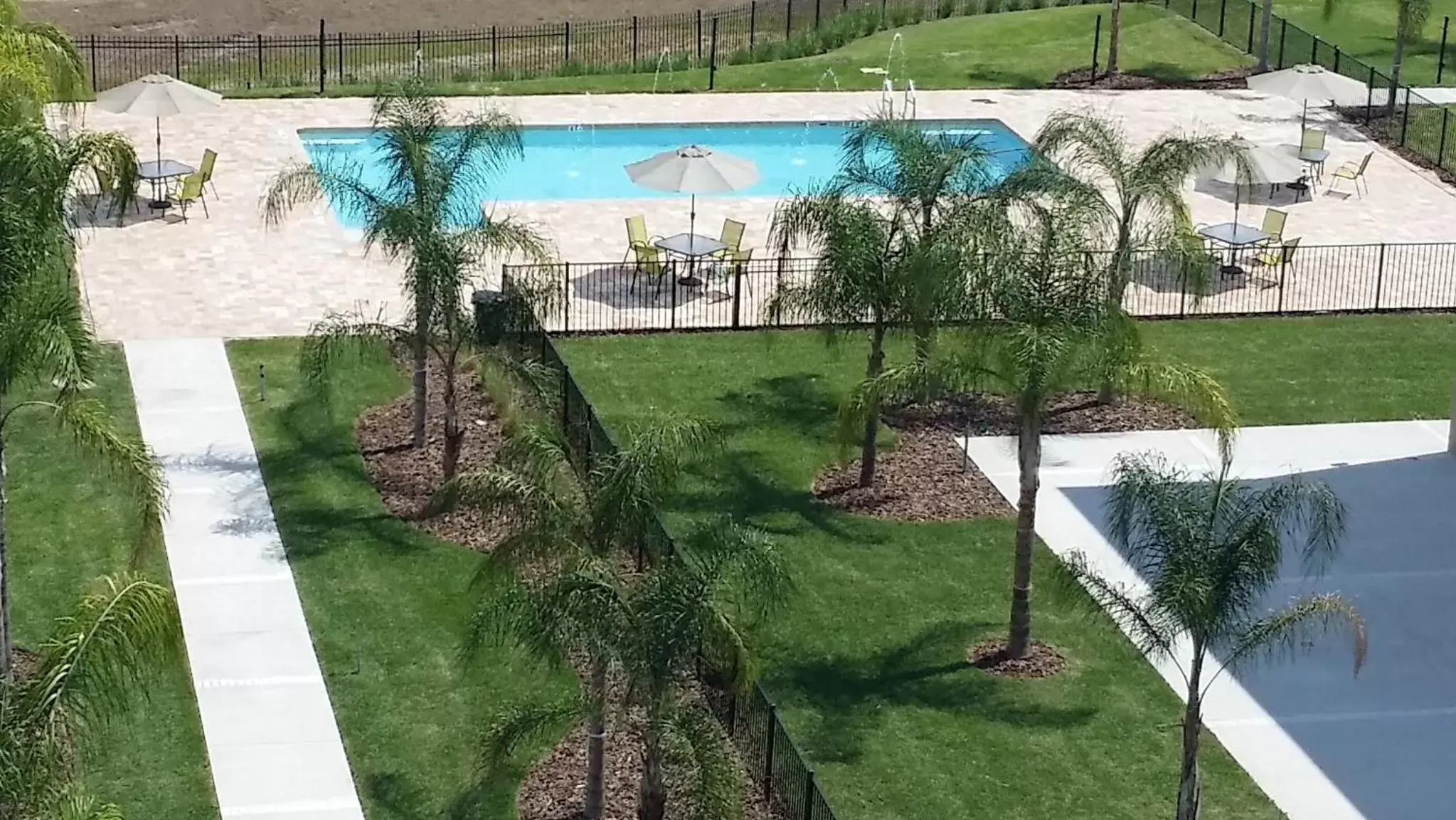 Pool View in Key West Resort - Lake Dora