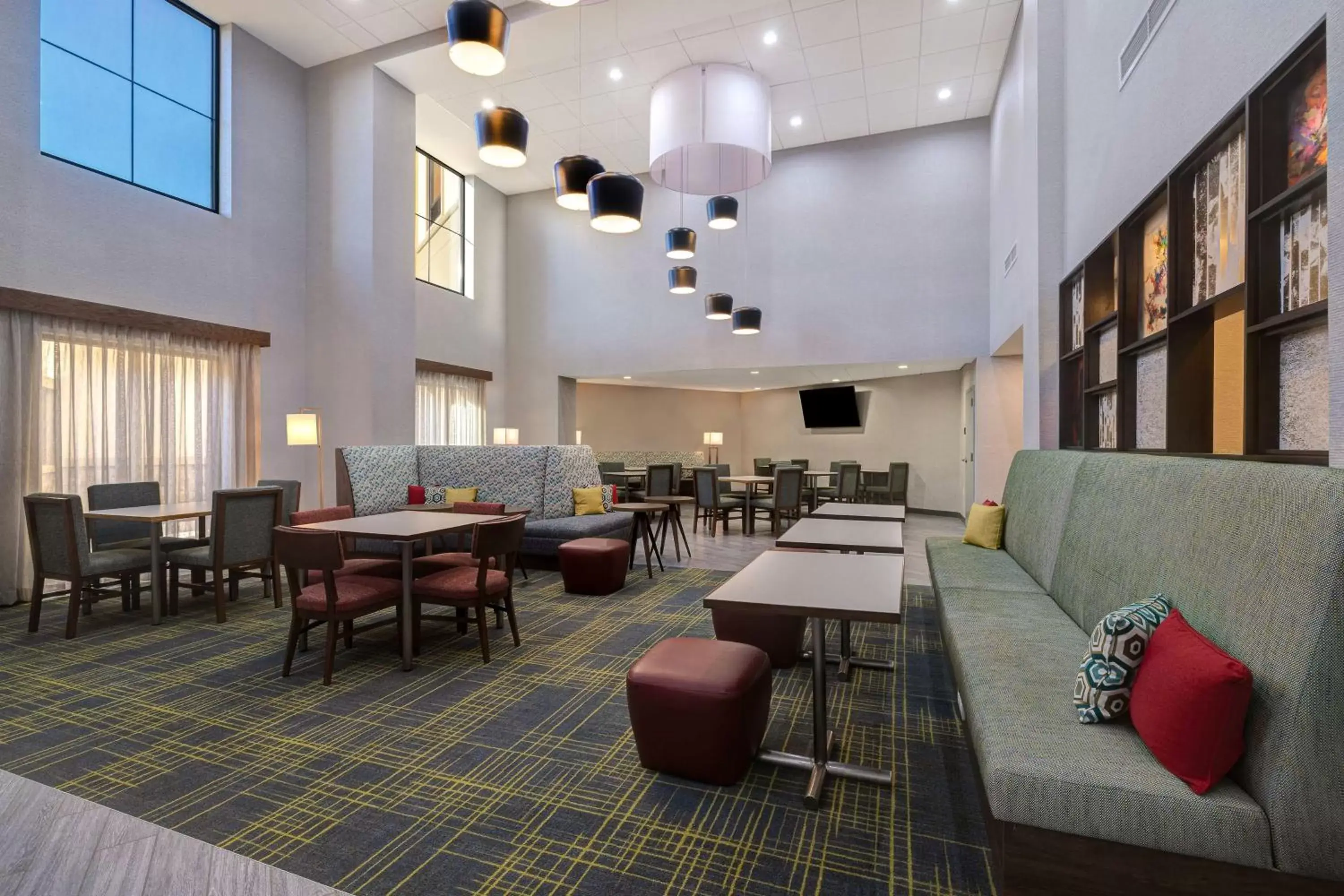 Lobby or reception, Restaurant/Places to Eat in Hampton Inn & Suites Marina