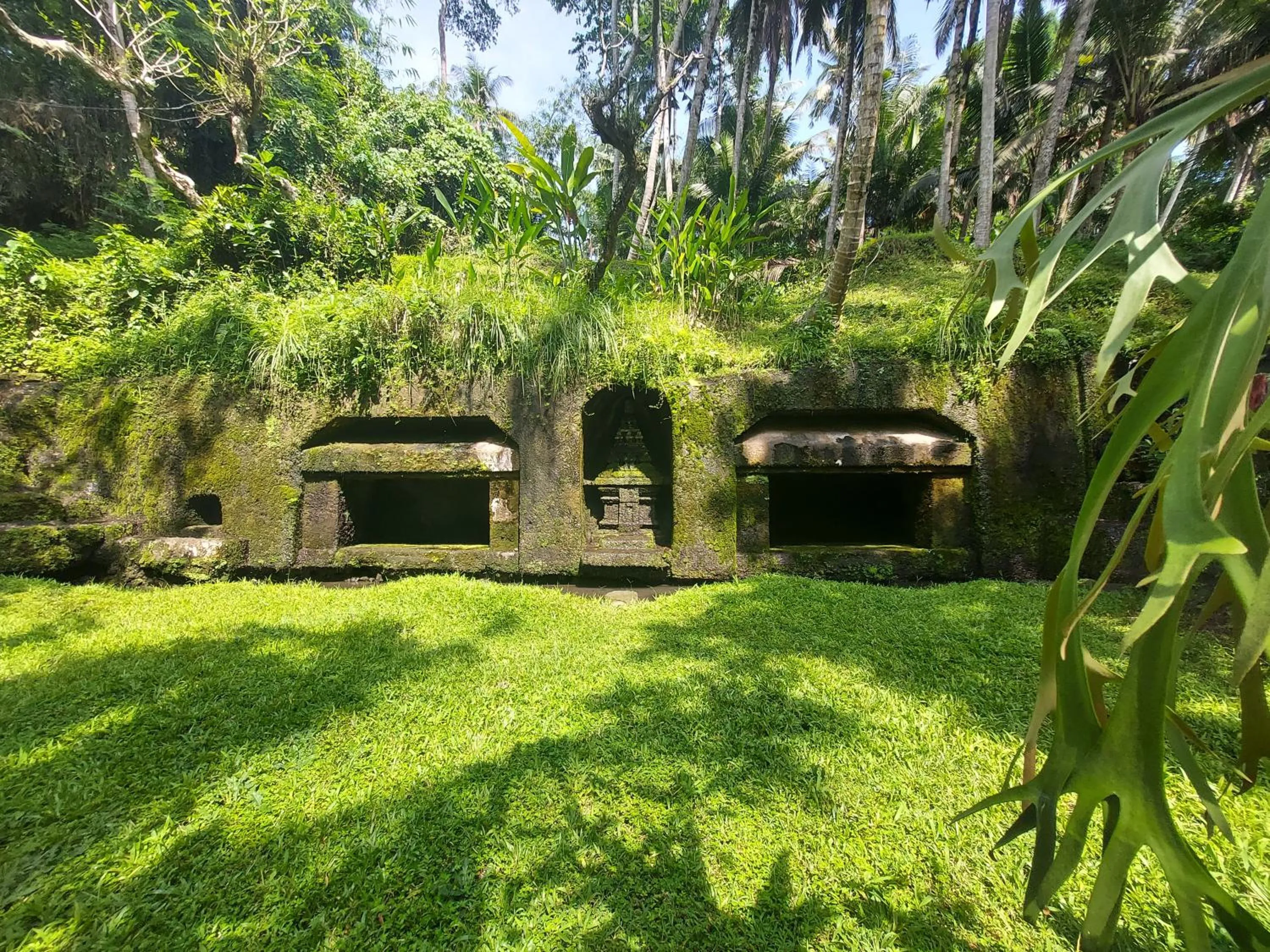 Nearby landmark in Ubad Retreat