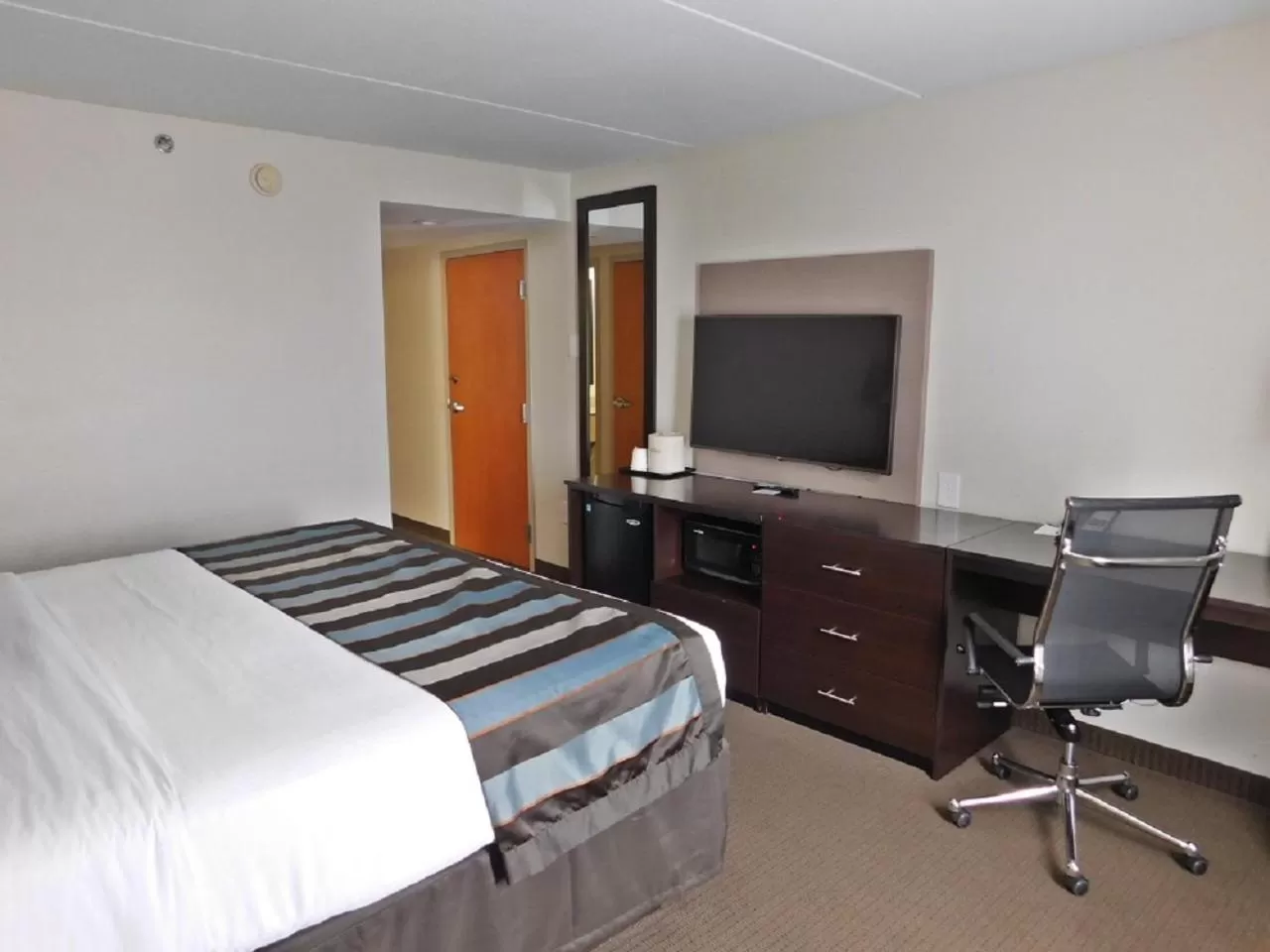 Bed in Wingate by Wyndham Bowling Green