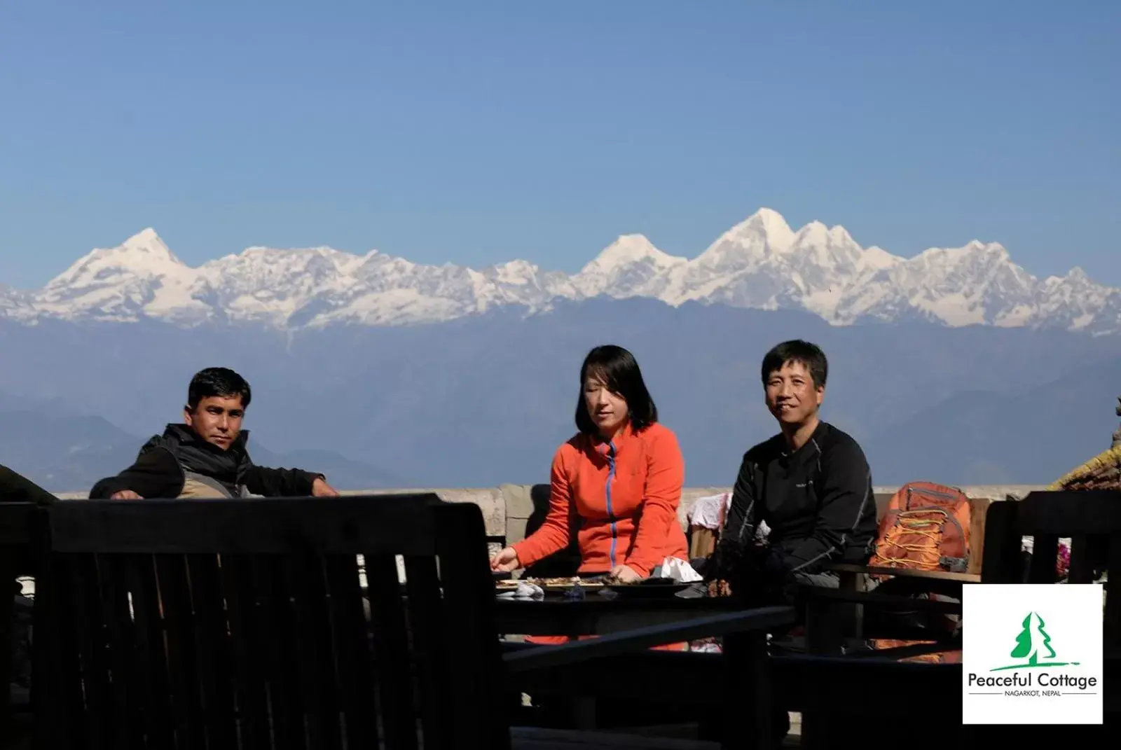 Staff in Peaceful Cottage & Cafe Du Mont