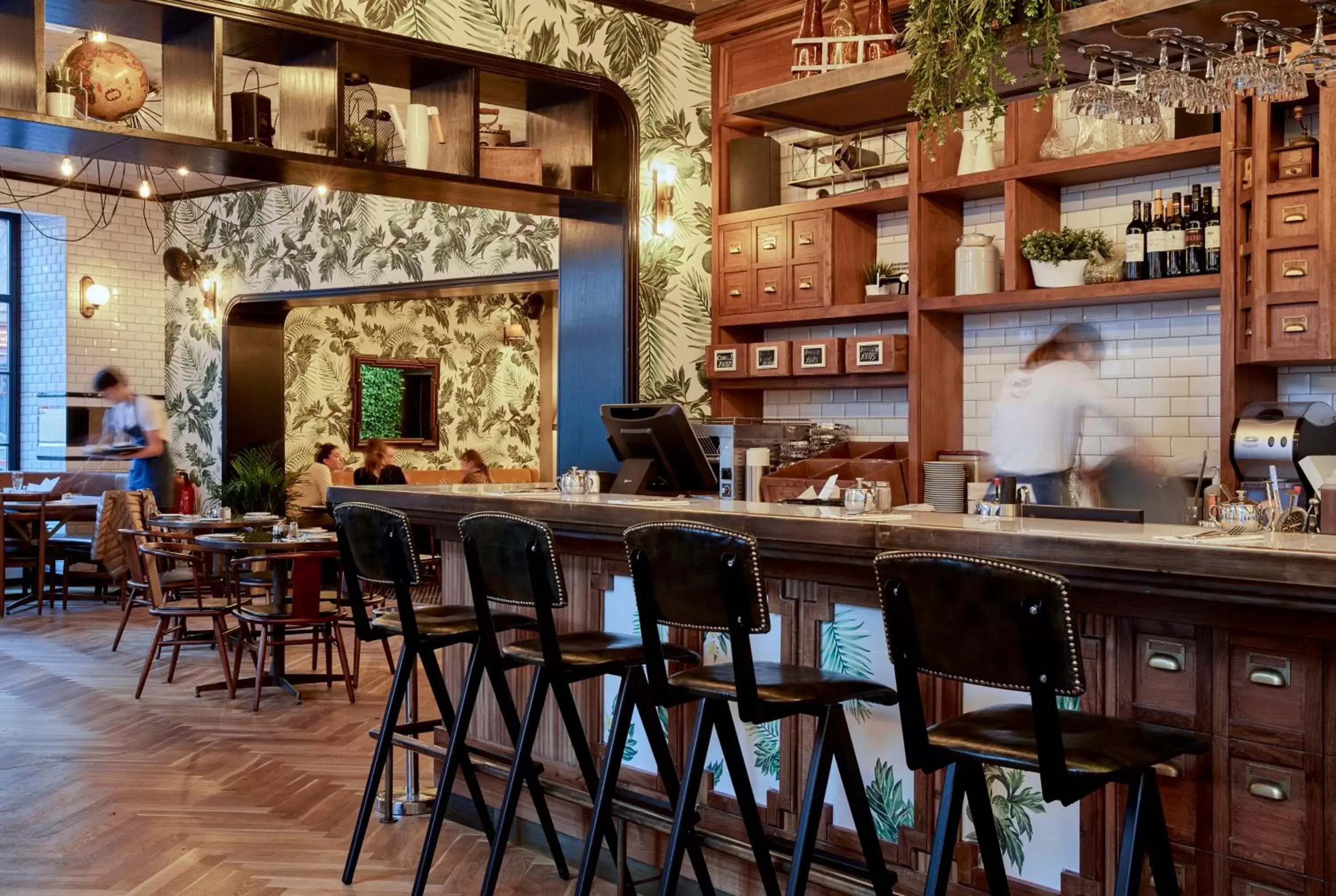 Lounge or bar in Max Brown Hotel Ku'damm, part of Sircle Collection Lounge or bar in Max Brown Hotel Ku'damm, part of Sircle Collection