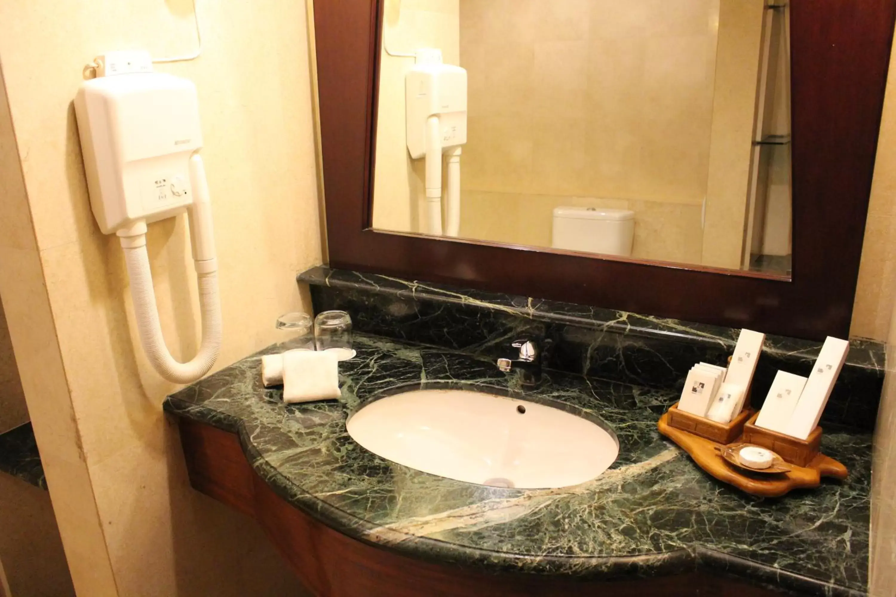 Bathroom in Swiss-Belhotel Tarakan