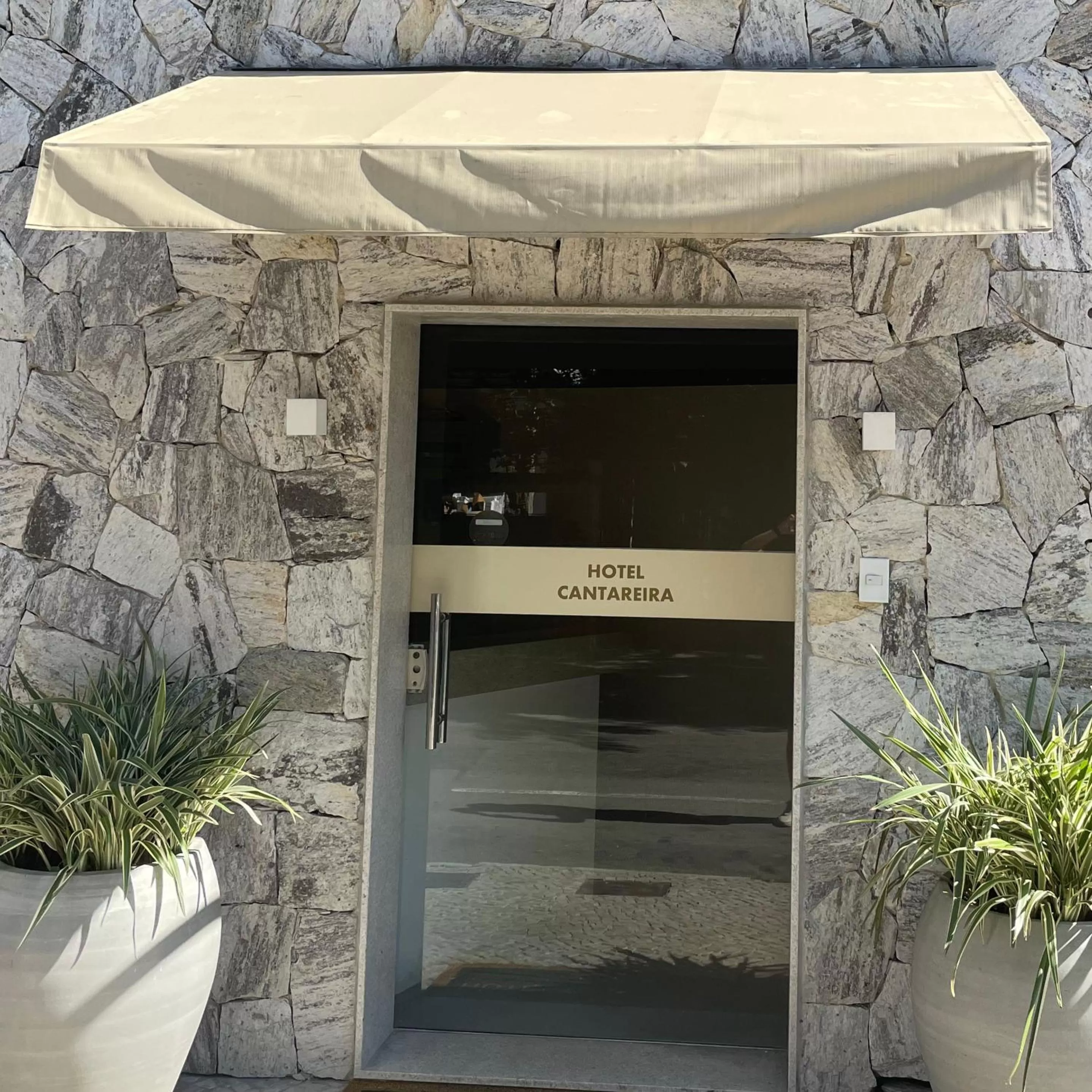 Facade/entrance in Hotel Cantareira