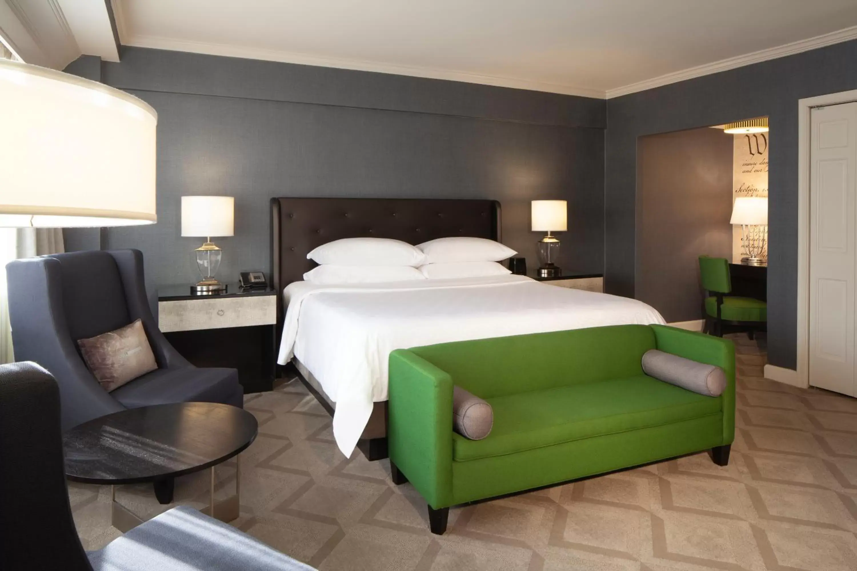 Bedroom, Bed in Melrose Georgetown Hotel