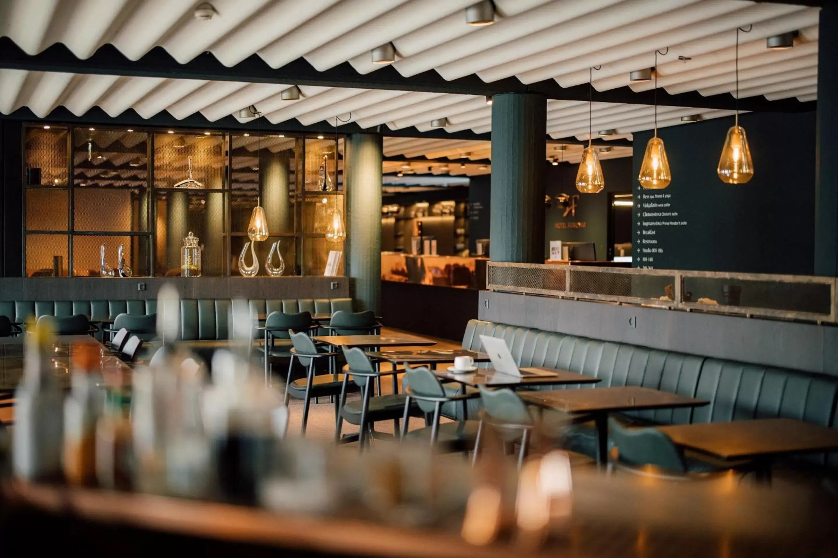 Lounge or bar, Restaurant/Places to Eat in Hotel Føroyar