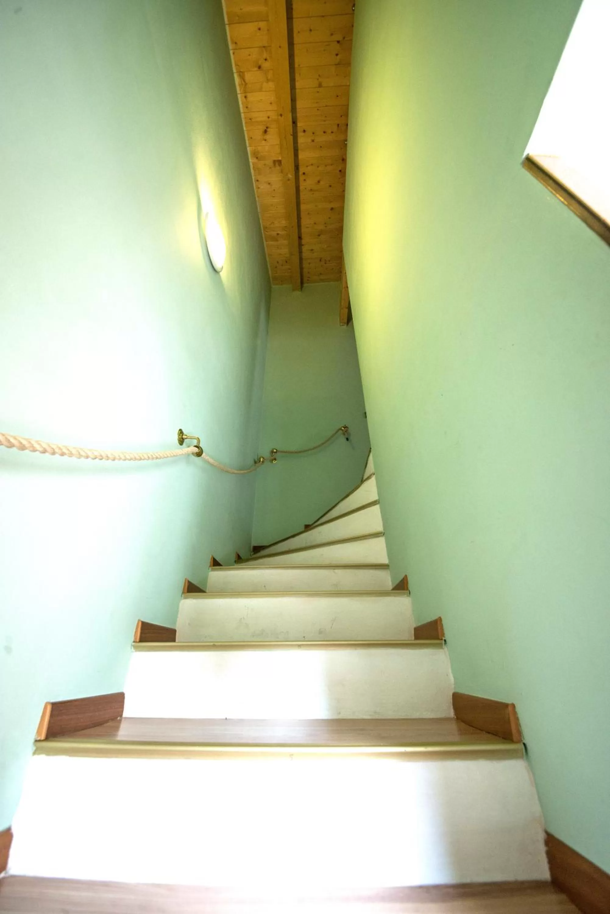 Communal lounge/ TV room in 1Dest - Sweet Spot