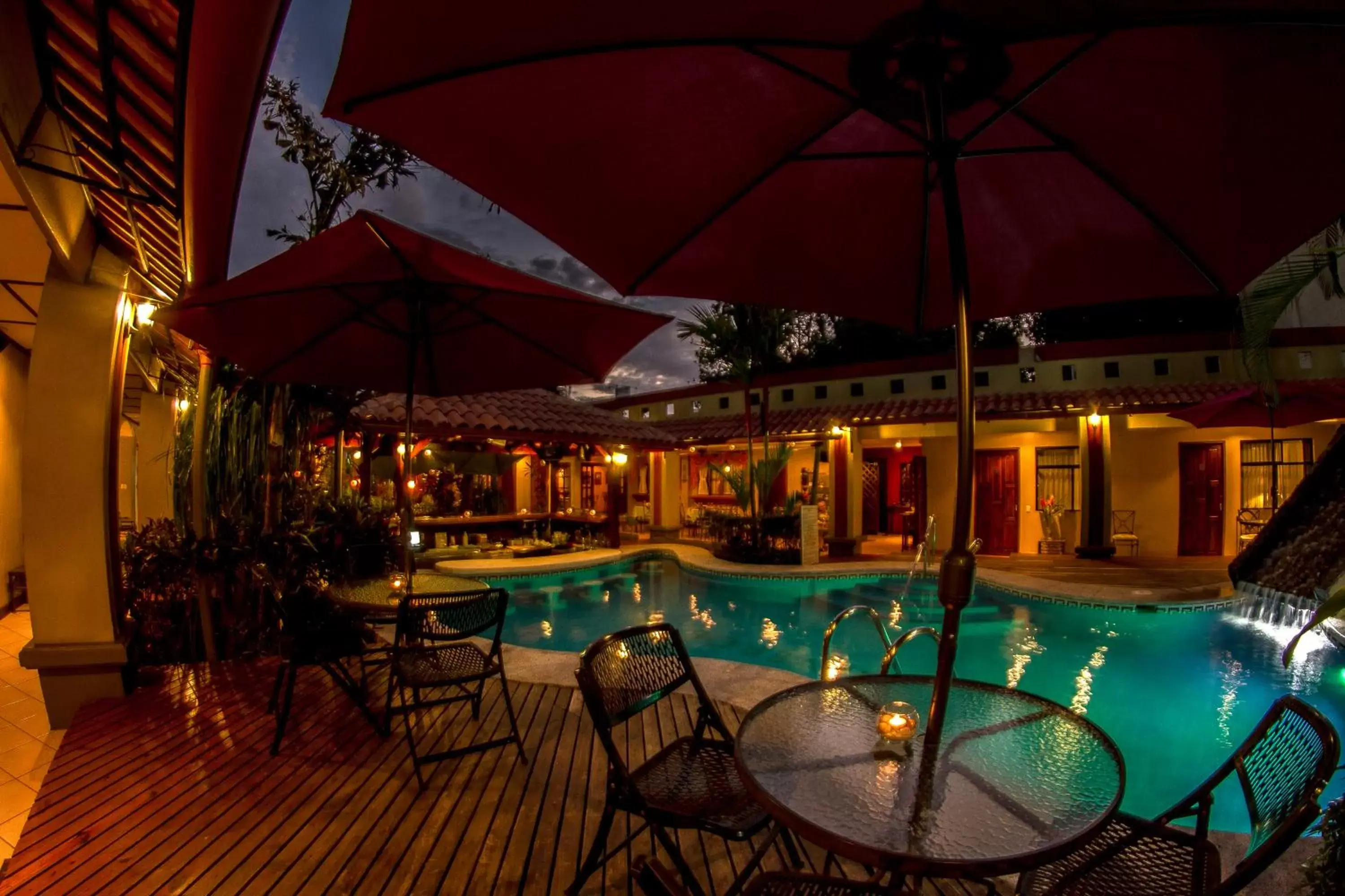 Pool view, Swimming Pool in Hotel Iguana Verde