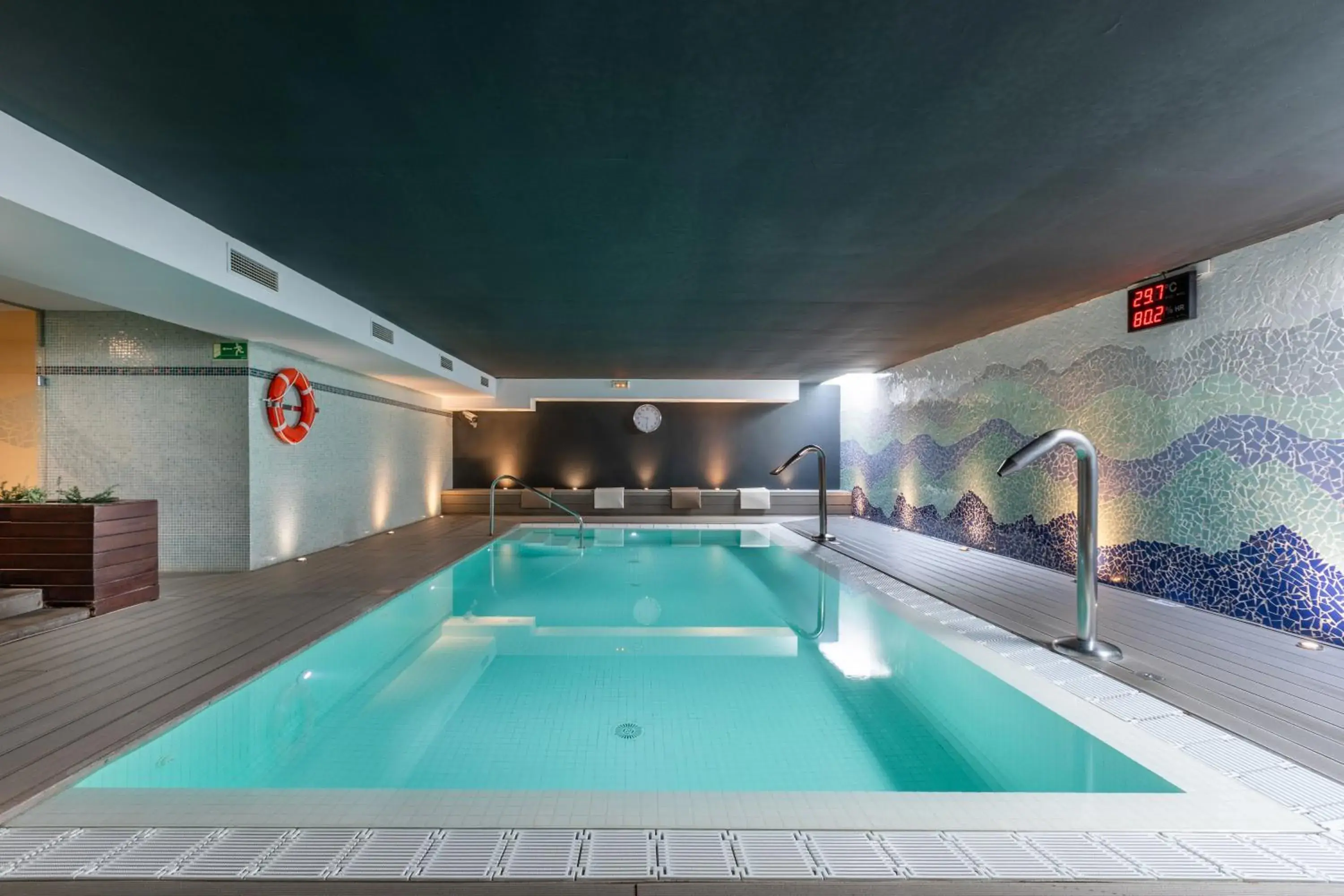 Spa and wellness centre/facilities, Swimming Pool in Prestige Victoria