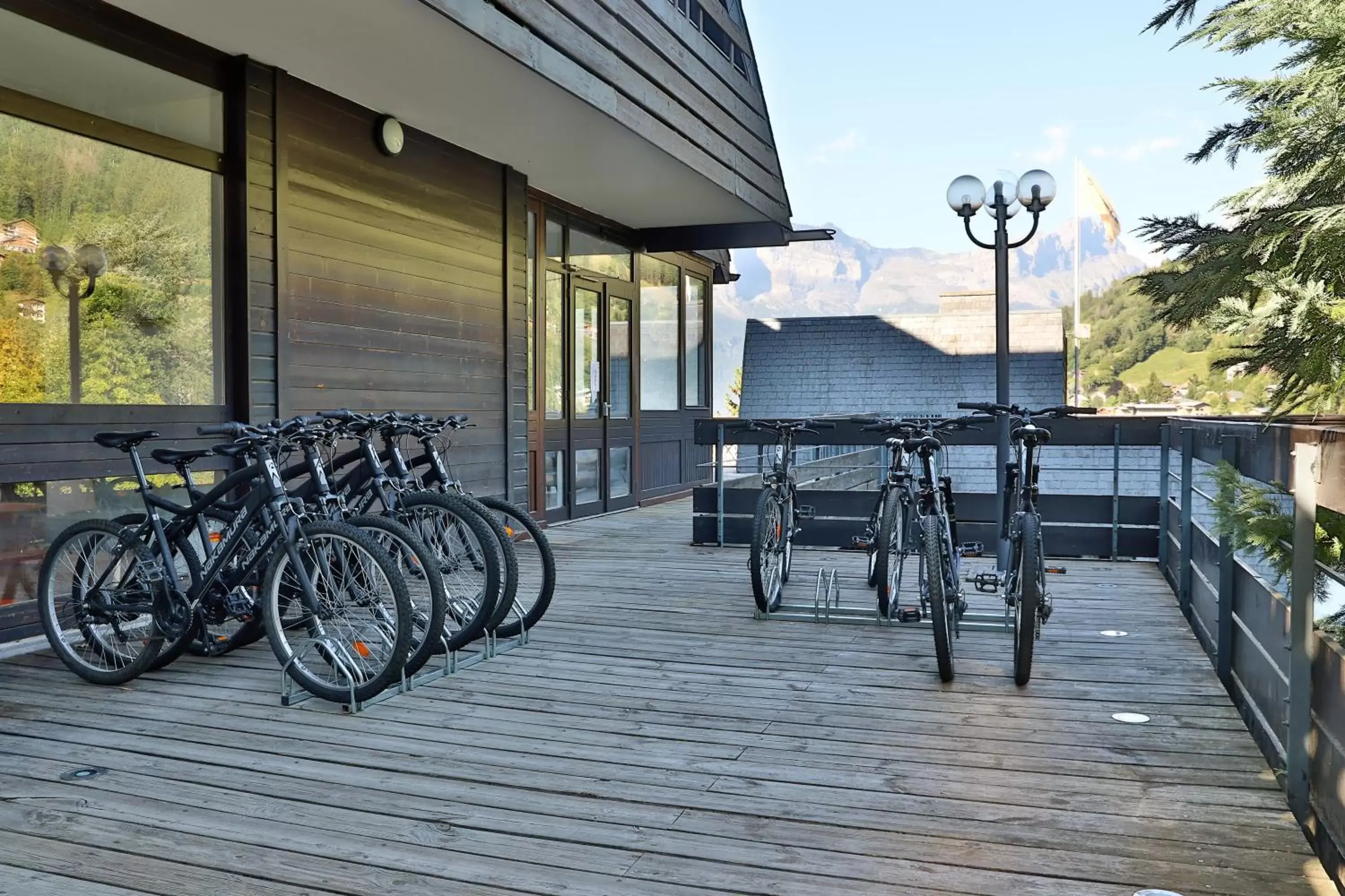 Cycling in SOWELL HOTELS Mont Blanc et SPA