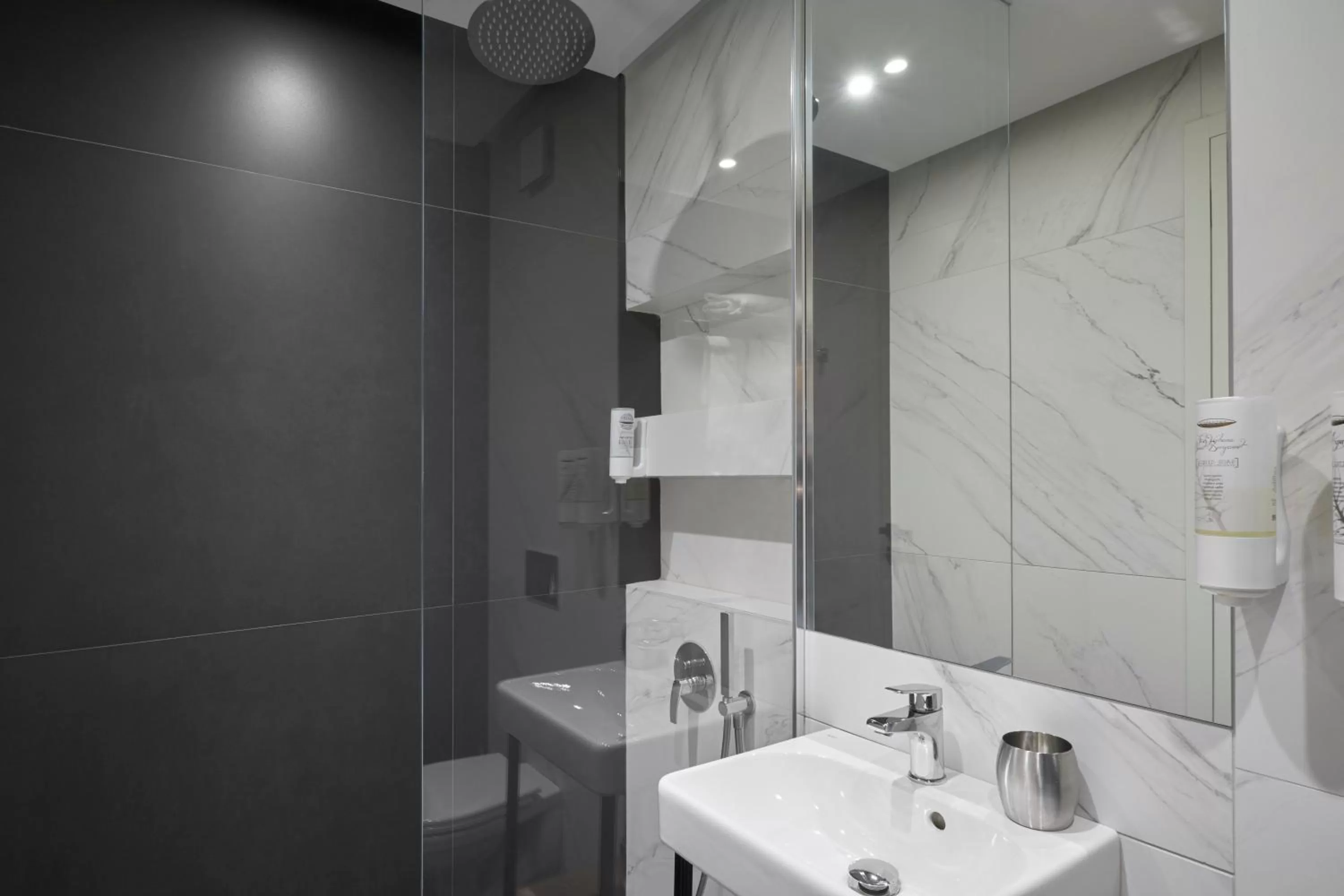 Shower in Adella Boutique Hotel - Free Secured Parking