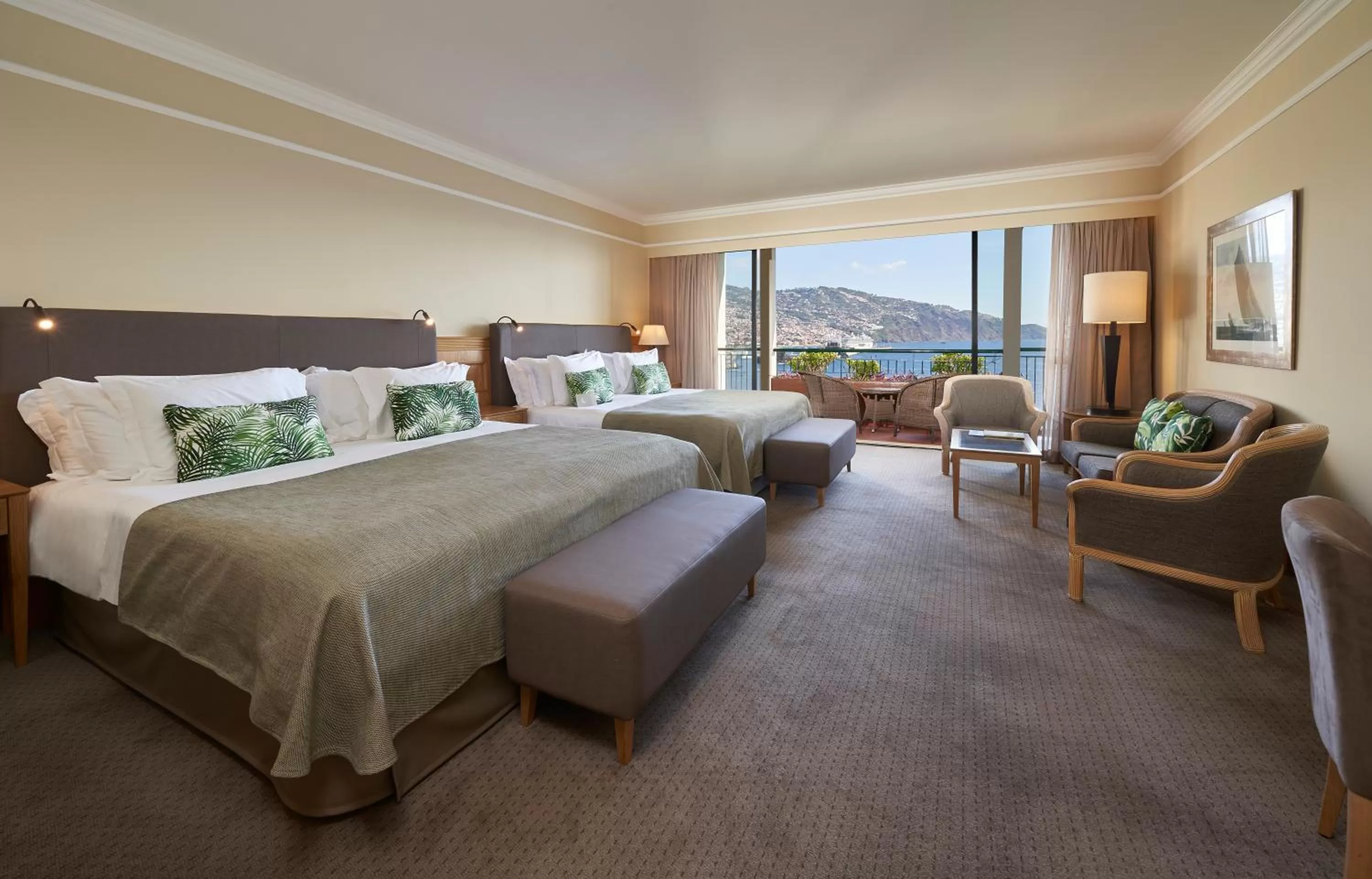 Bedroom, Bed in The Cliff Bay - PortoBay