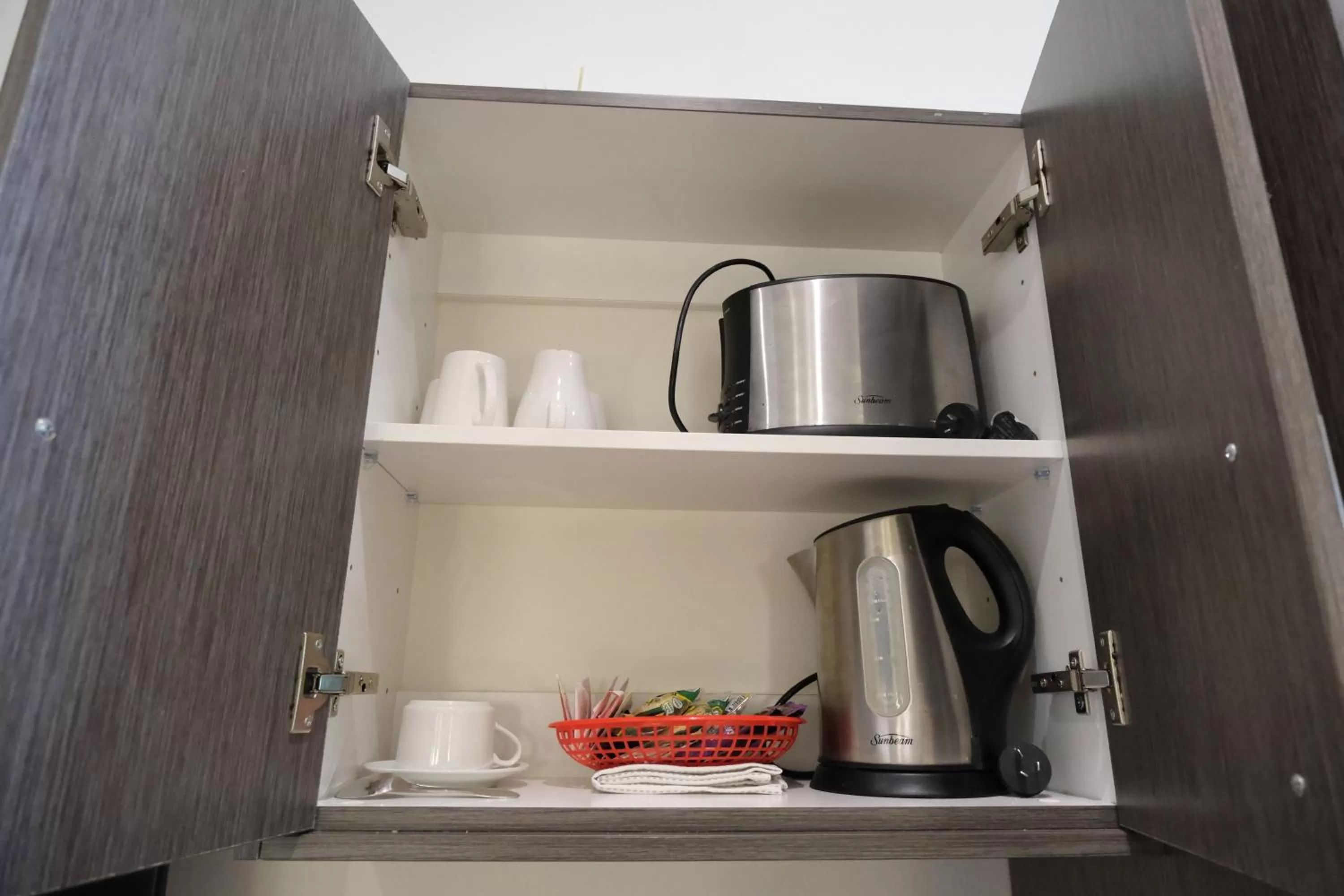 Coffee/tea facilities in Sapphire Palms Motel