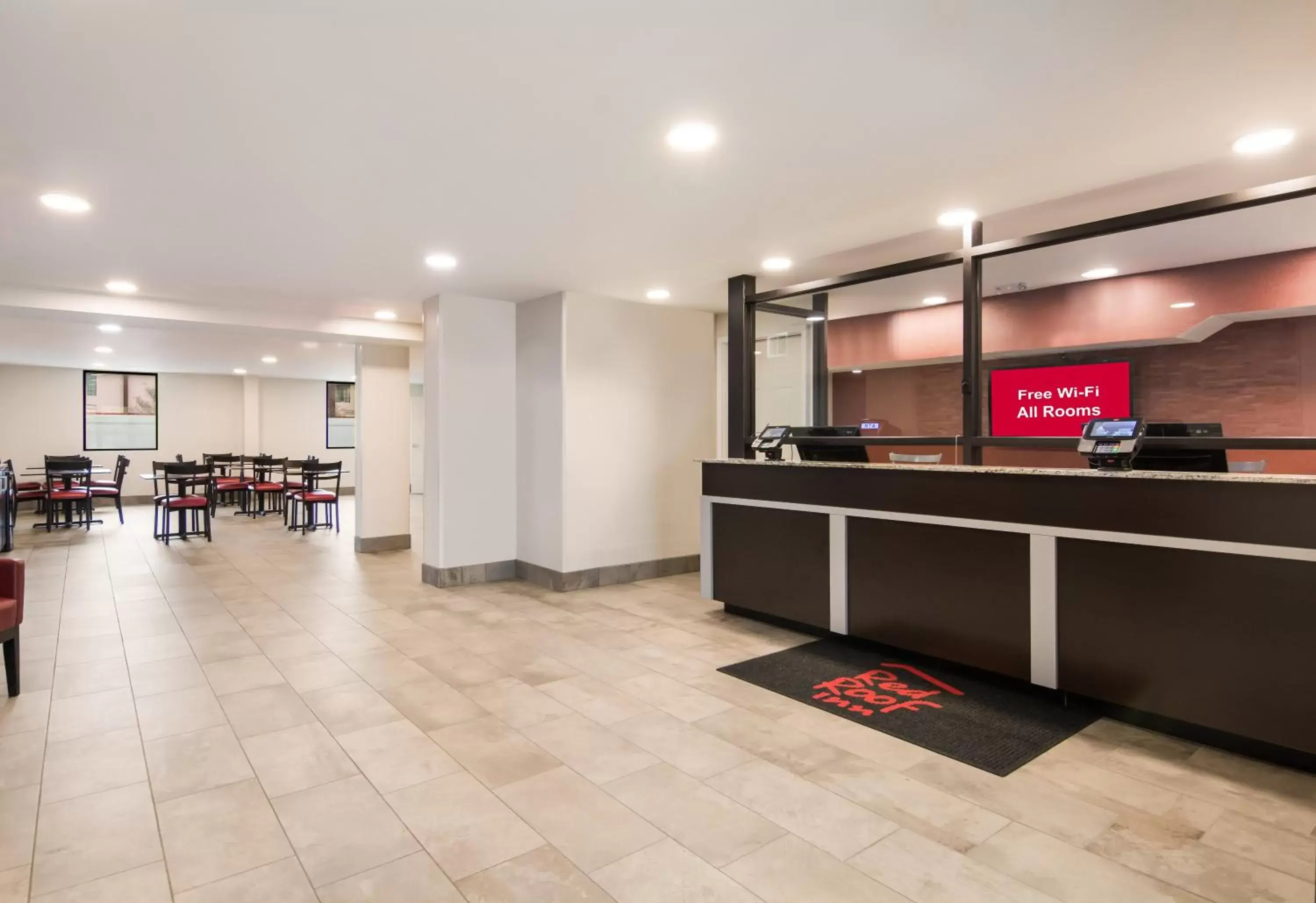 Lobby or reception, Lobby/Reception in Red Roof Inn Chester